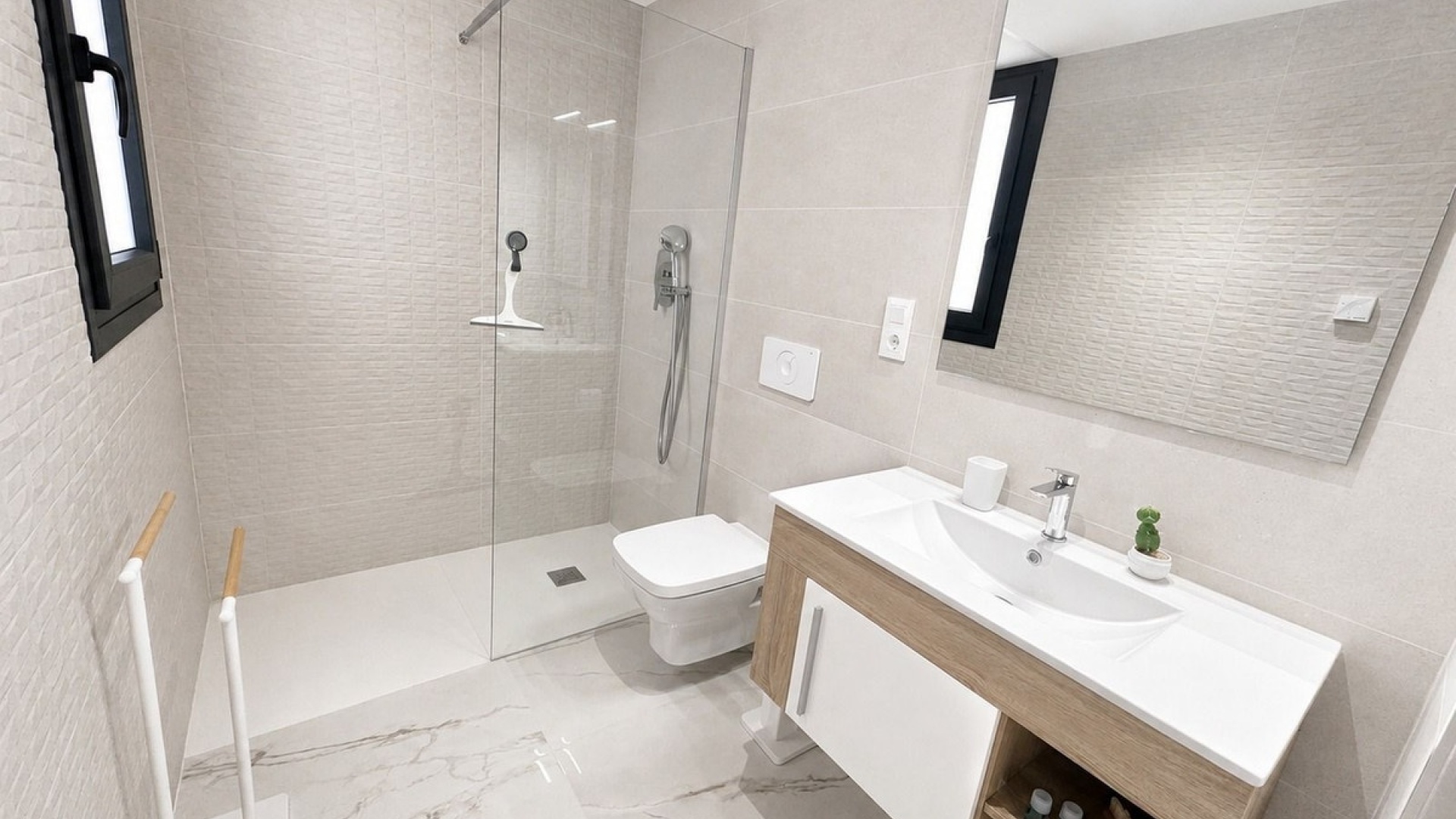 Resale - Apartment - Villamartin - Costa Blanca South