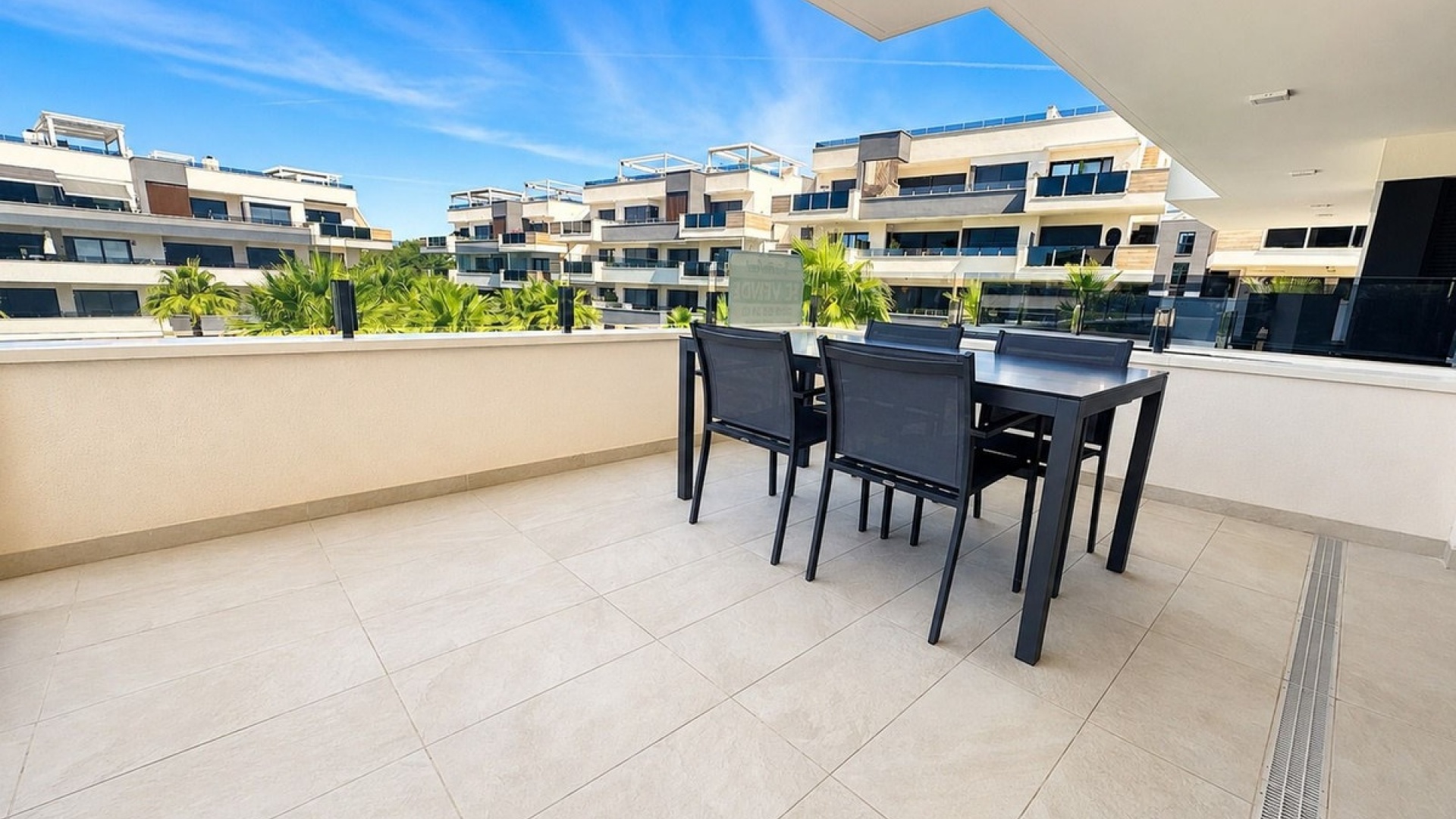 Resale - Apartment - Villamartin - Costa Blanca South