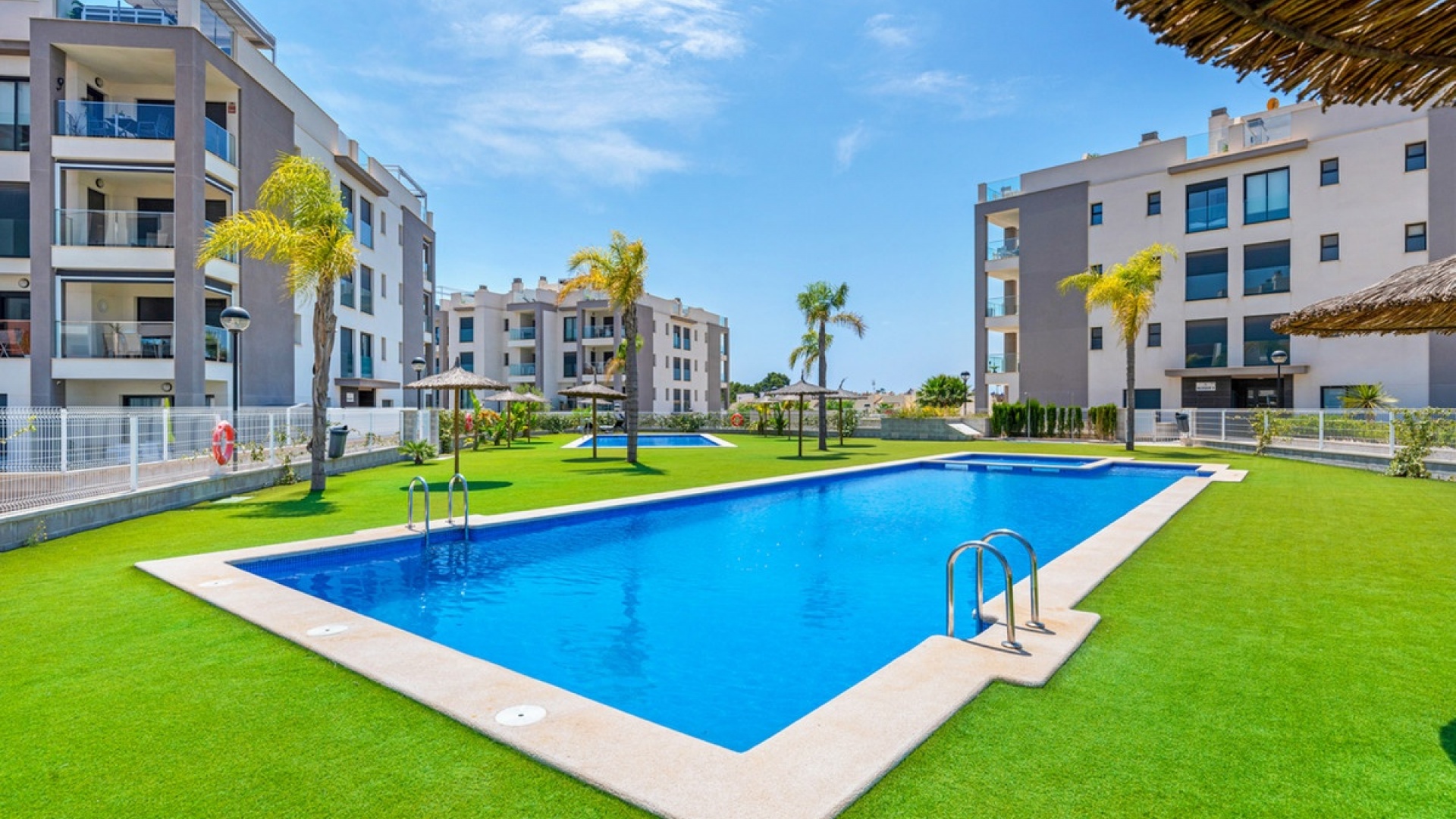 Resale - Apartment - Villamartin - Costa Blanca South