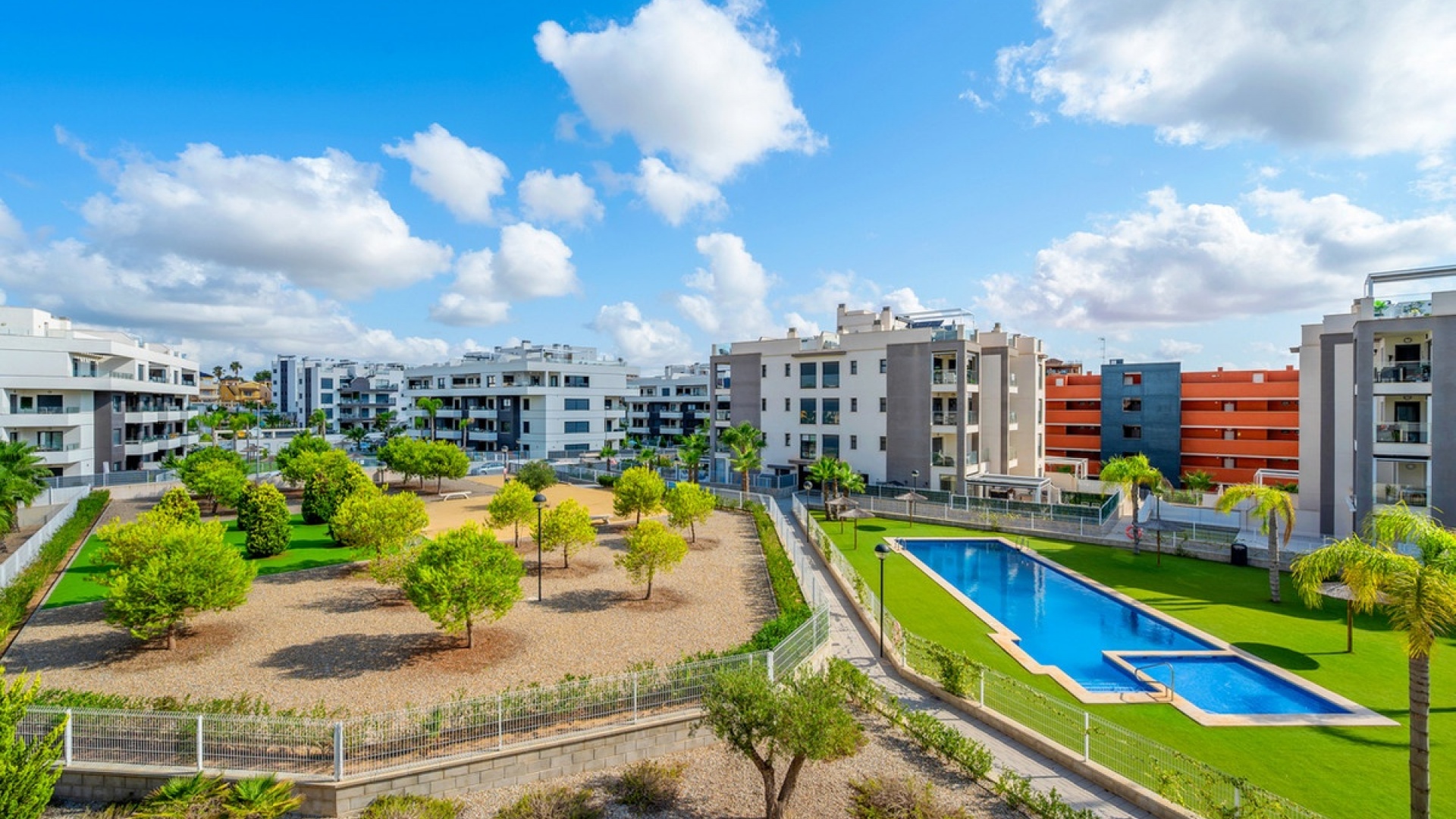 Resale - Apartment - Villamartin - Costa Blanca South