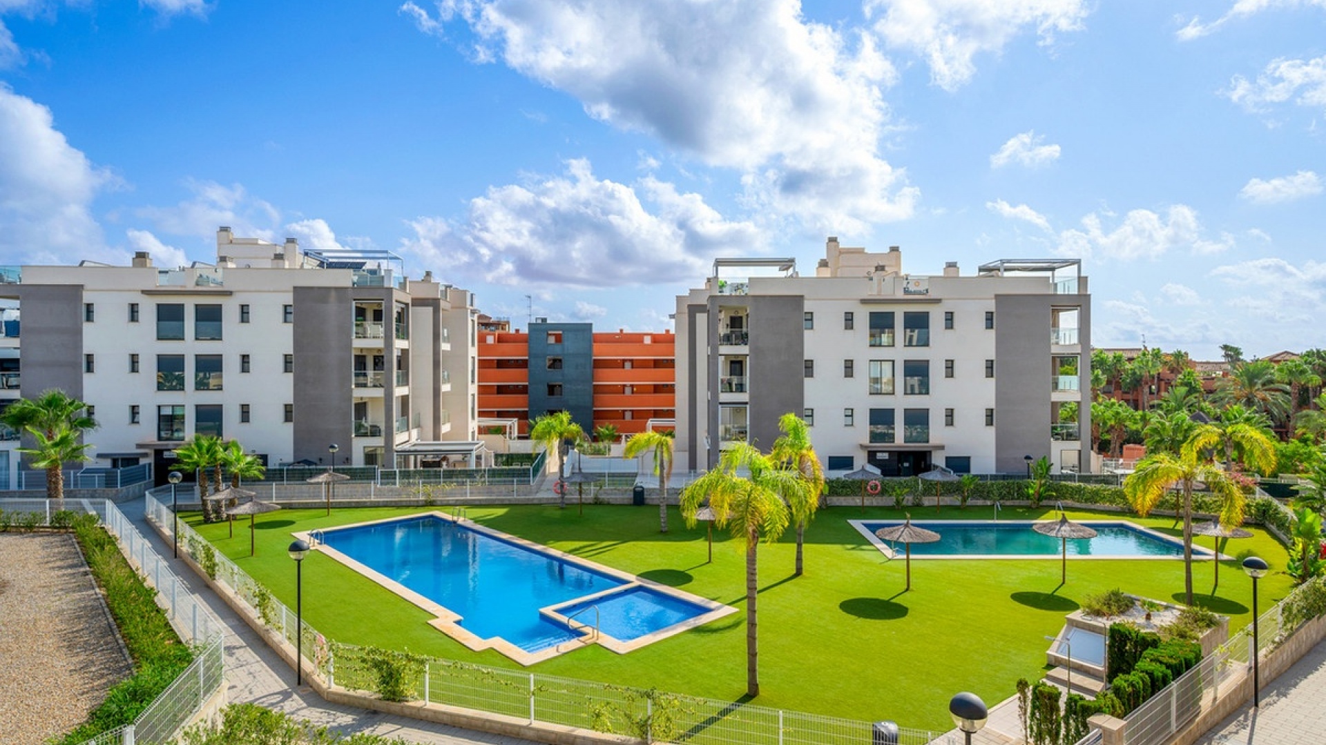 Resale - Apartment - Villamartin - Costa Blanca South