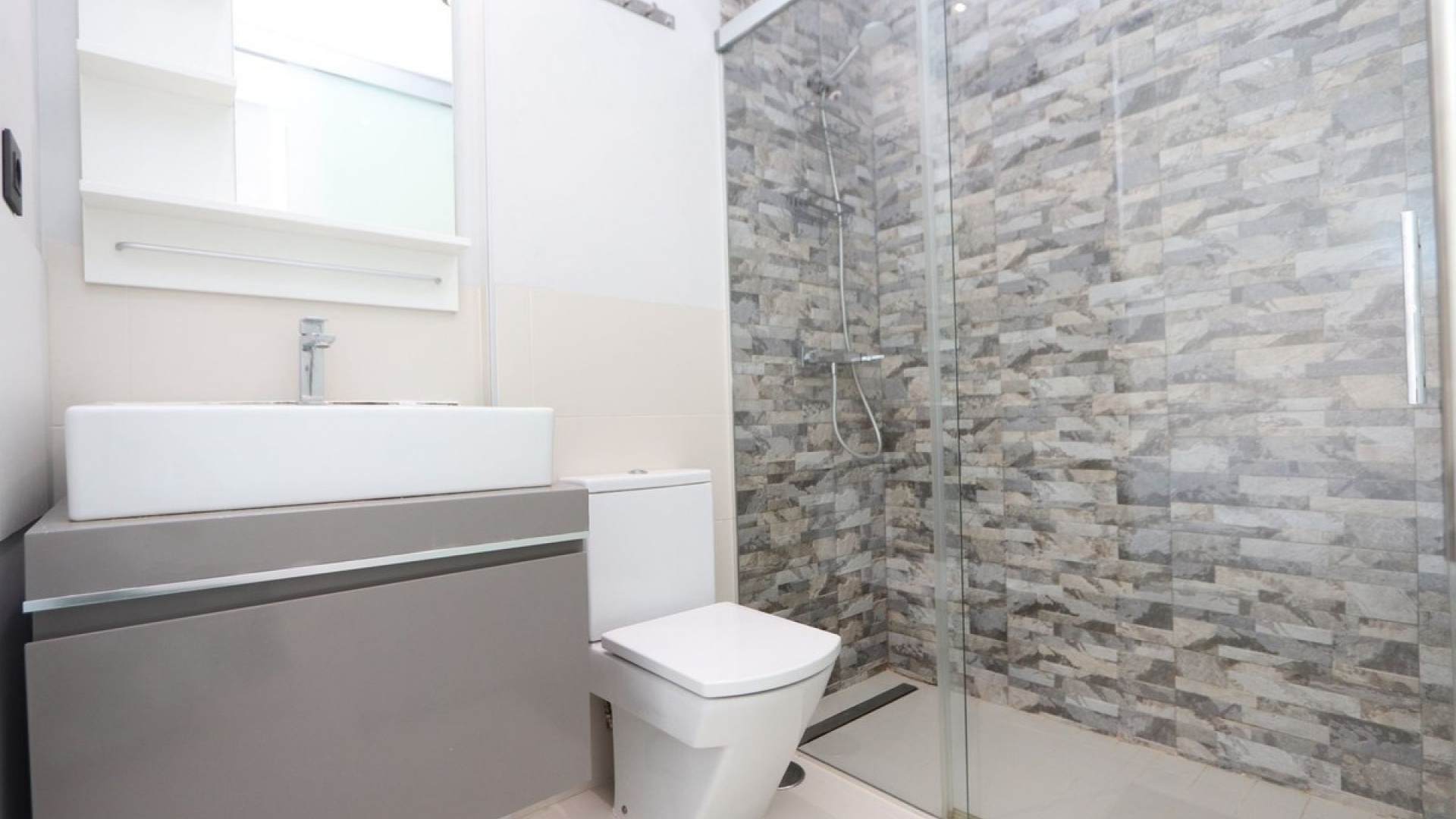 Resale - Apartment - Villamartin - Costa Blanca South