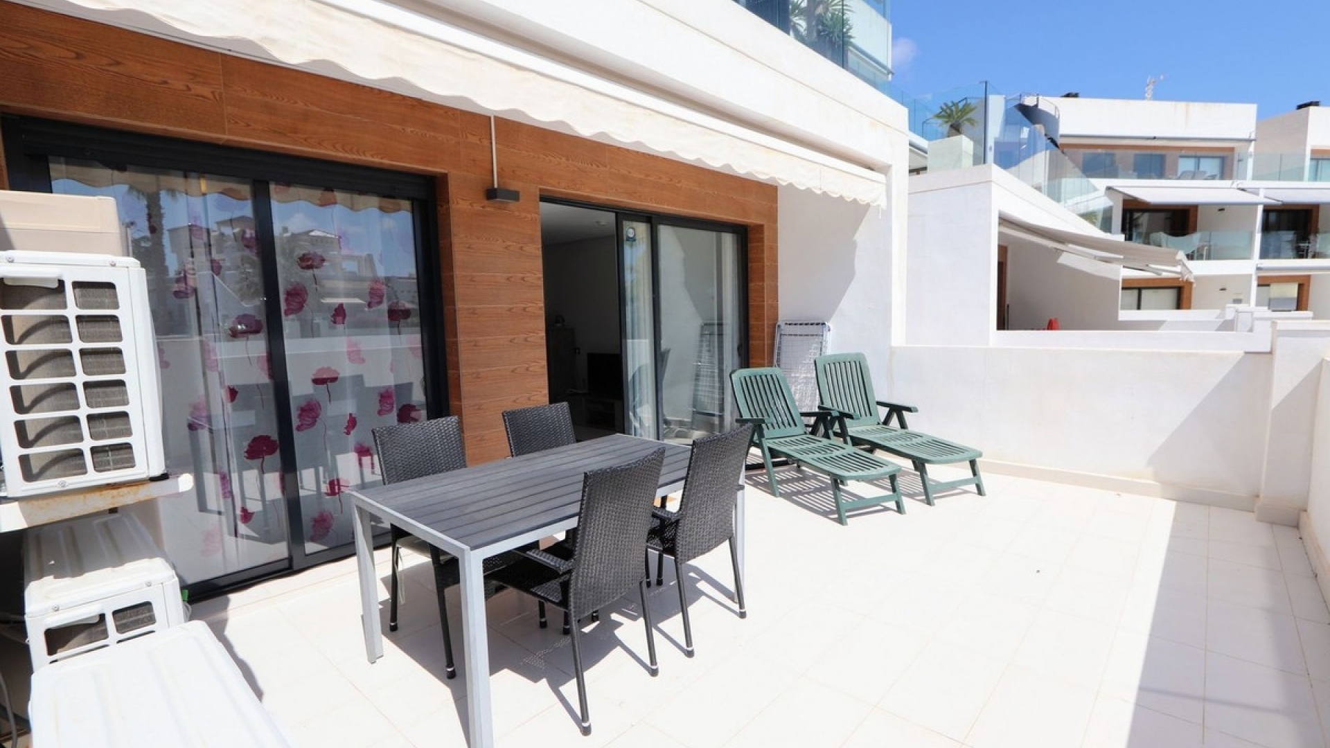 Resale - Apartment - Villamartin - Costa Blanca South