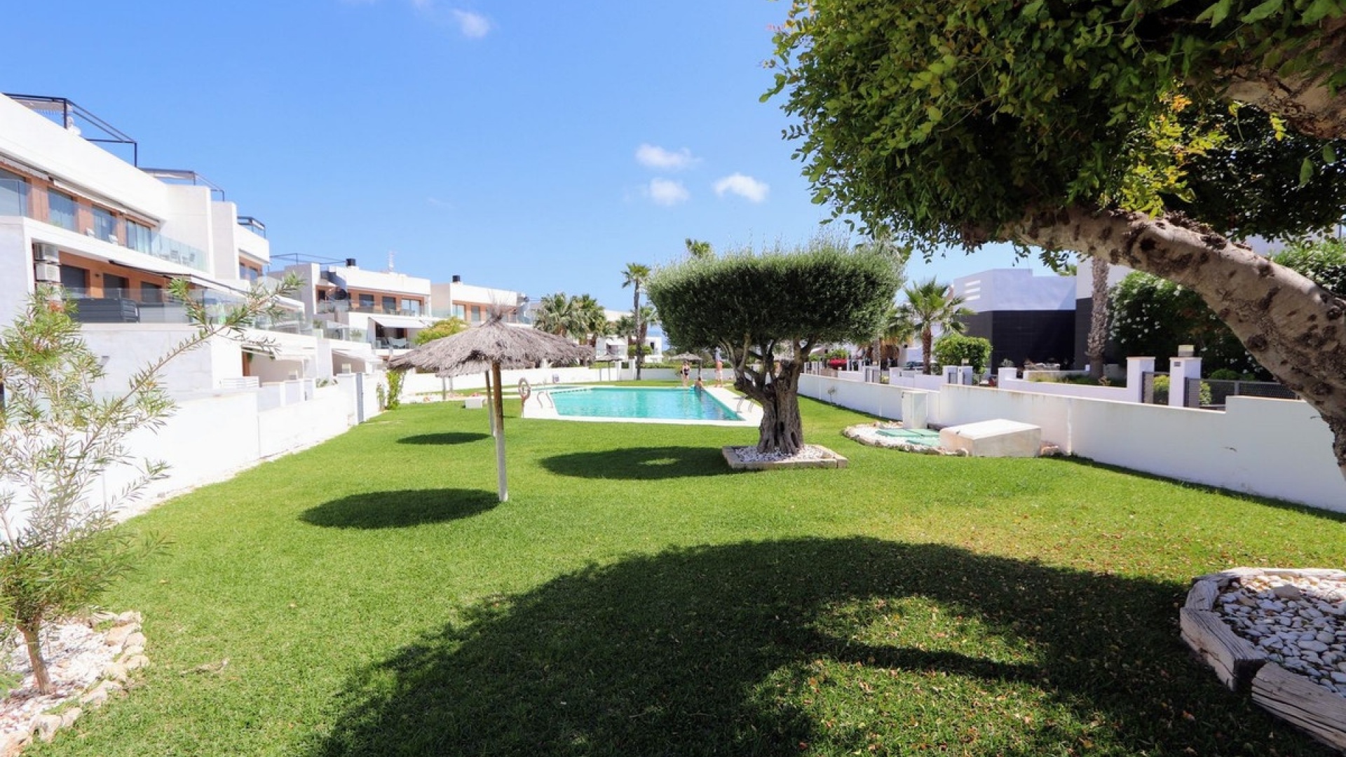 Resale - Apartment - Villamartin - Costa Blanca South