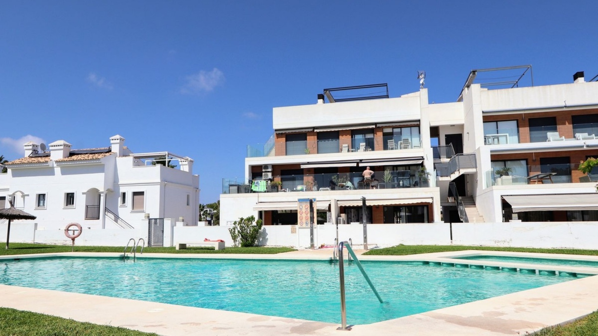 Resale - Apartment - Villamartin - Costa Blanca South