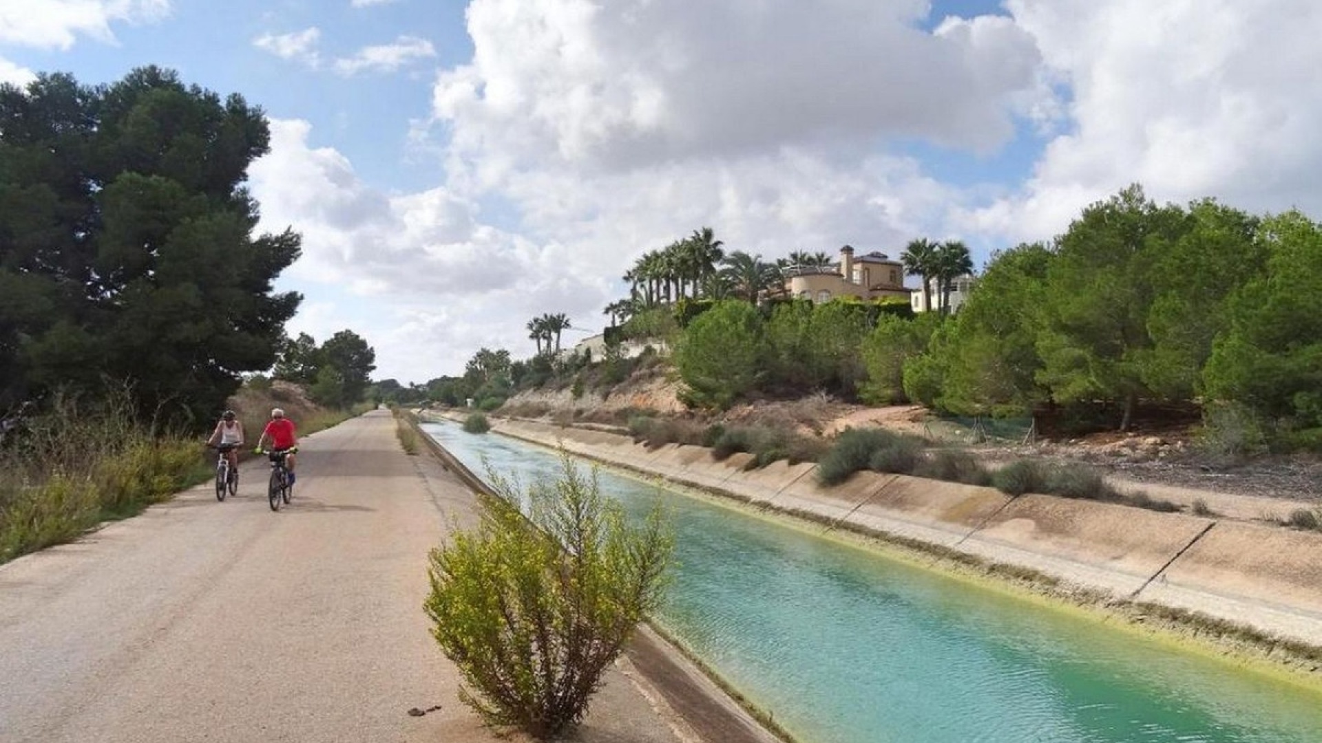 Resale - Apartment - Villamartin - Costa Blanca South