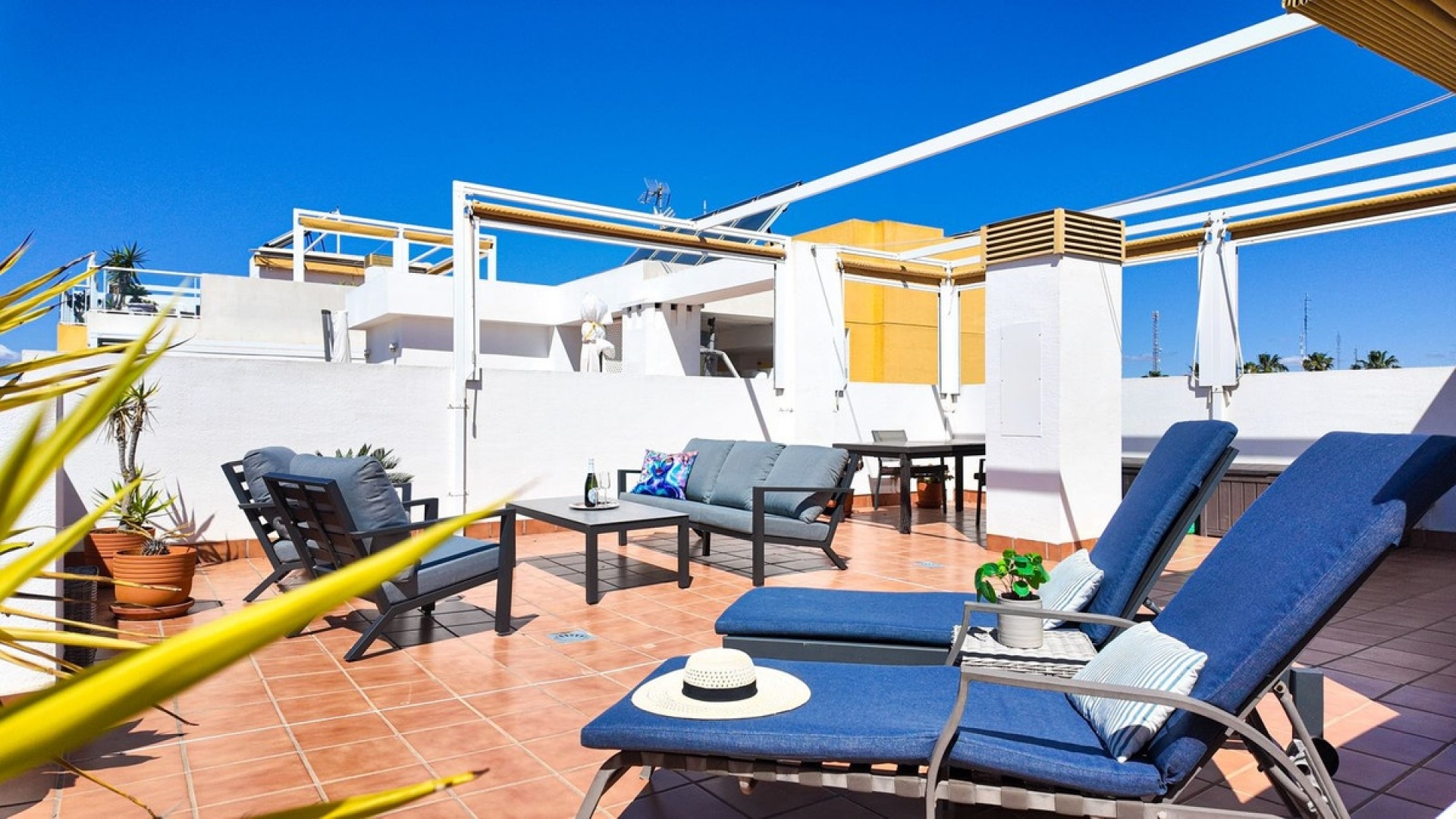 Resale - Apartment - Villamartin - Costa Blanca South