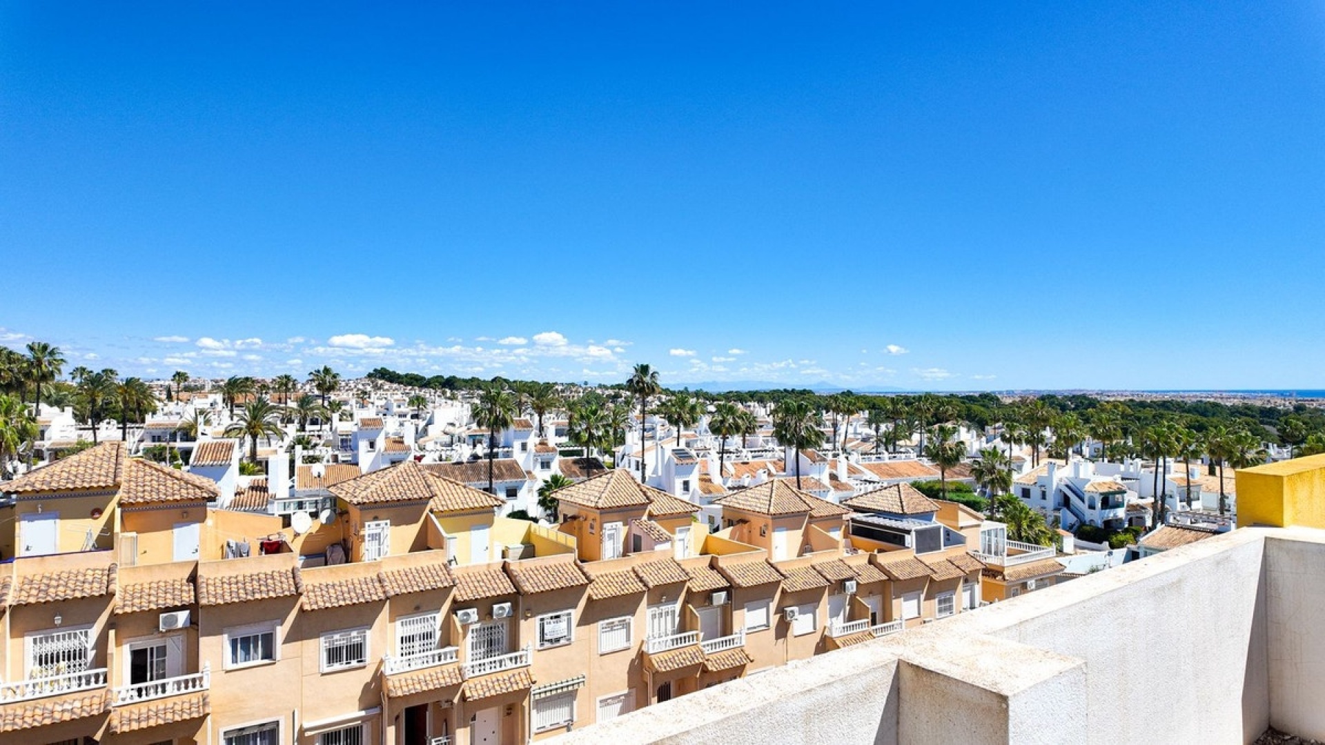 Resale - Apartment - Villamartin - Costa Blanca South