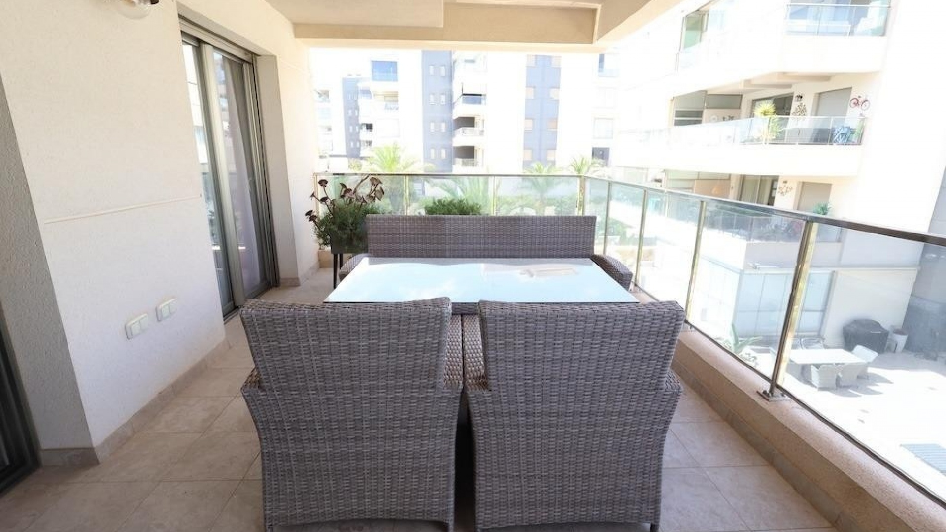 Resale - Apartment - Villamartin - Costa Blanca South