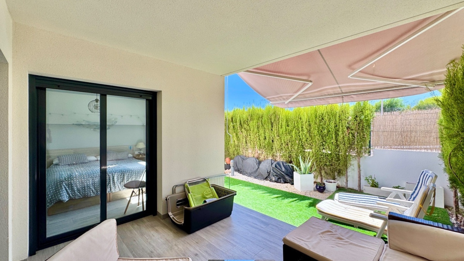 Resale - Apartment - Villamartin - Costa Blanca South