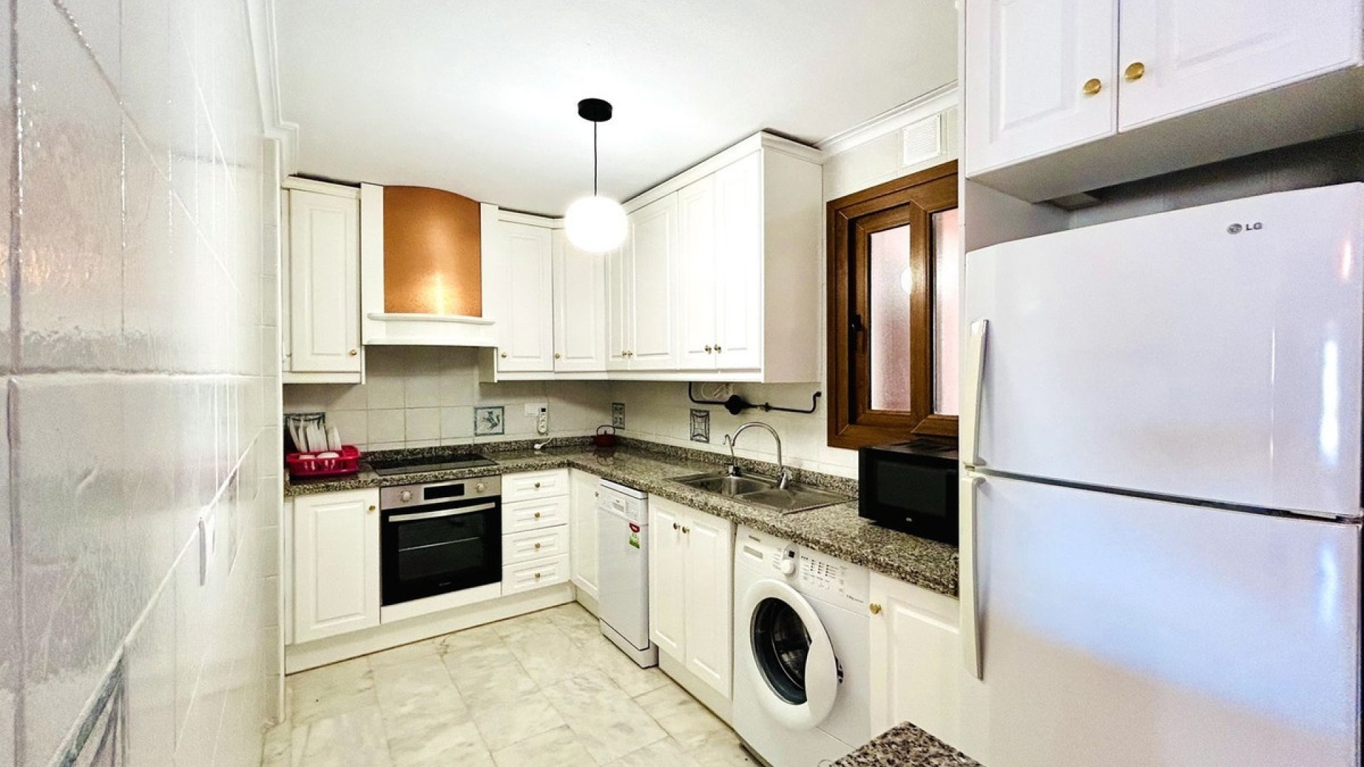 Resale - Apartment - Villamartin - Costa Blanca South