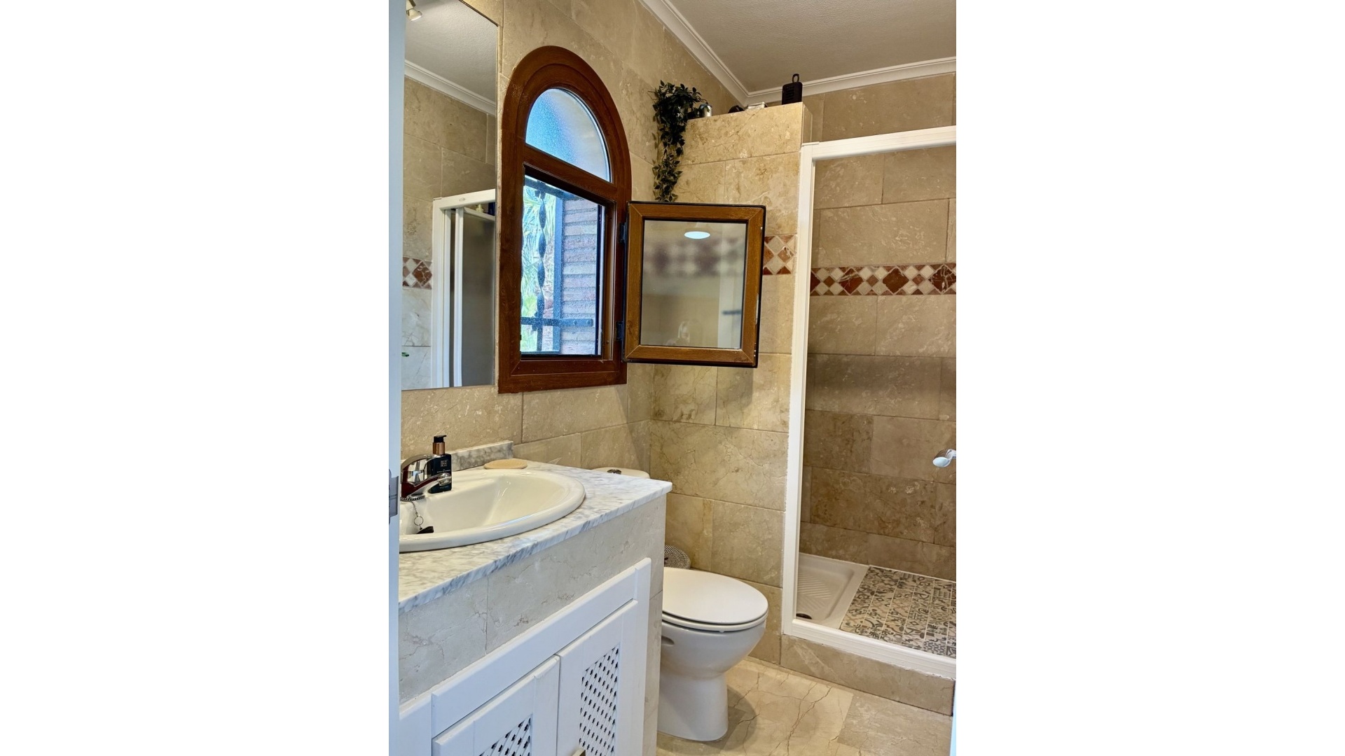 Resale - Apartment - Villamartin - Costa Blanca South