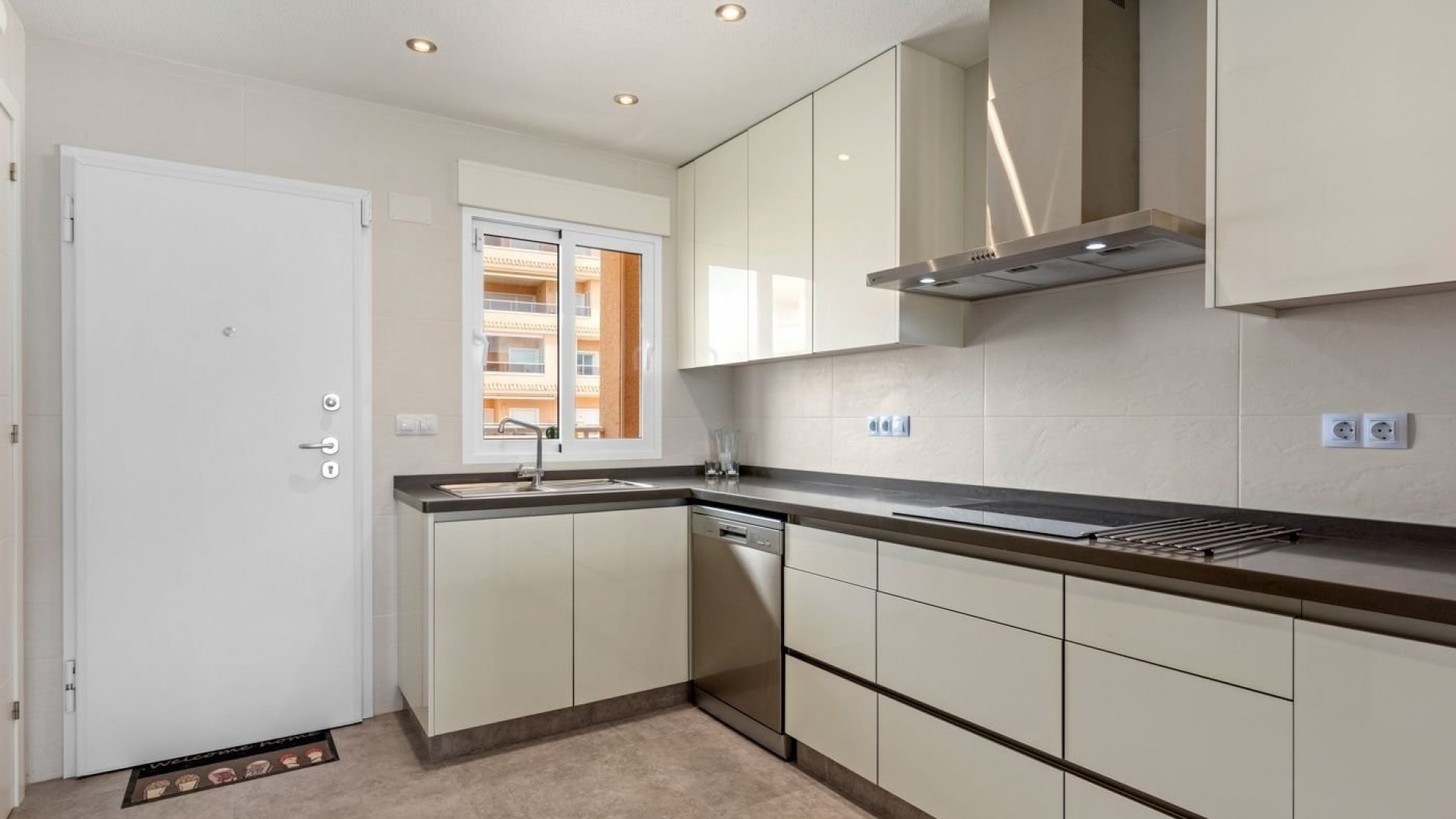 Resale - Apartment - Villamartin - Costa Blanca South