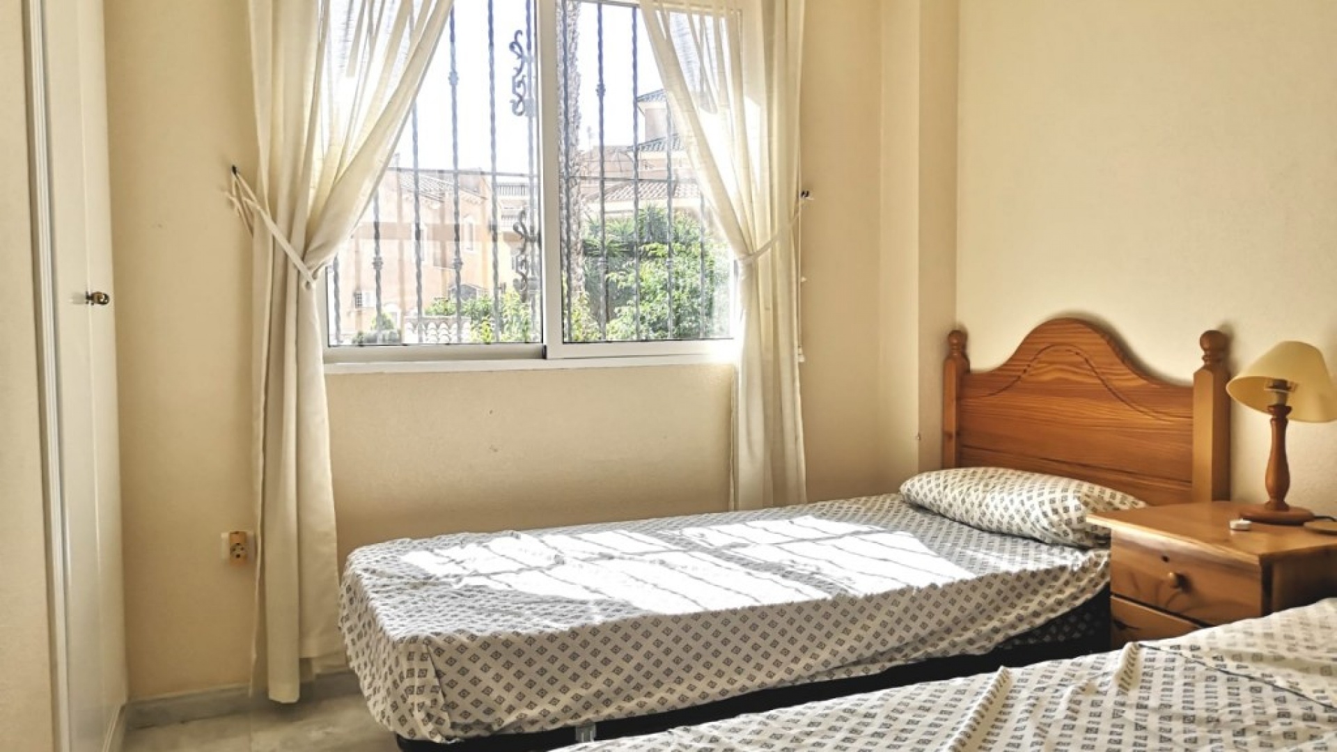 Resale - Apartment - Villamartin - Fontana Golf