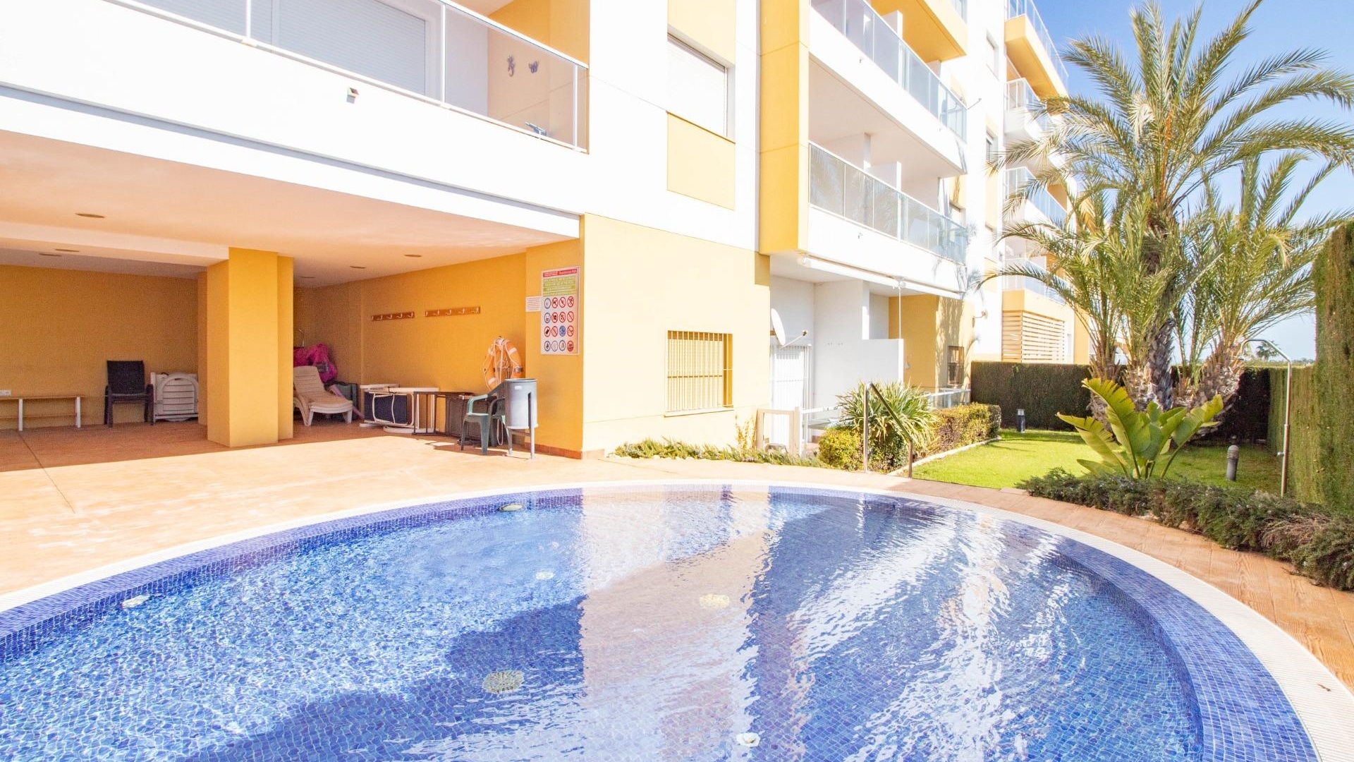 Resale - Apartment - Villamartin - La Fuente