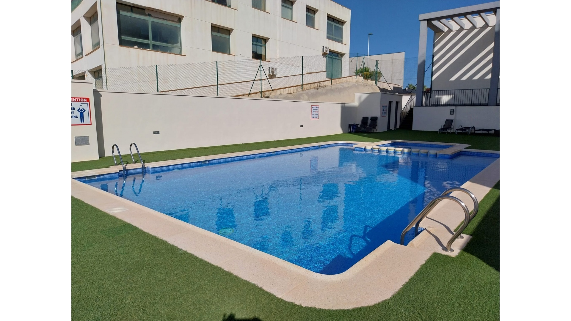 Resale - Apartment - Villamartin - La Fuente