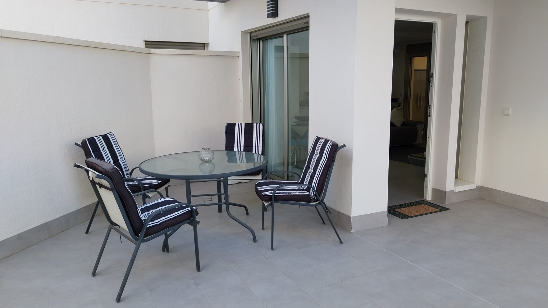 Resale - Apartment - Villamartin - La Fuente