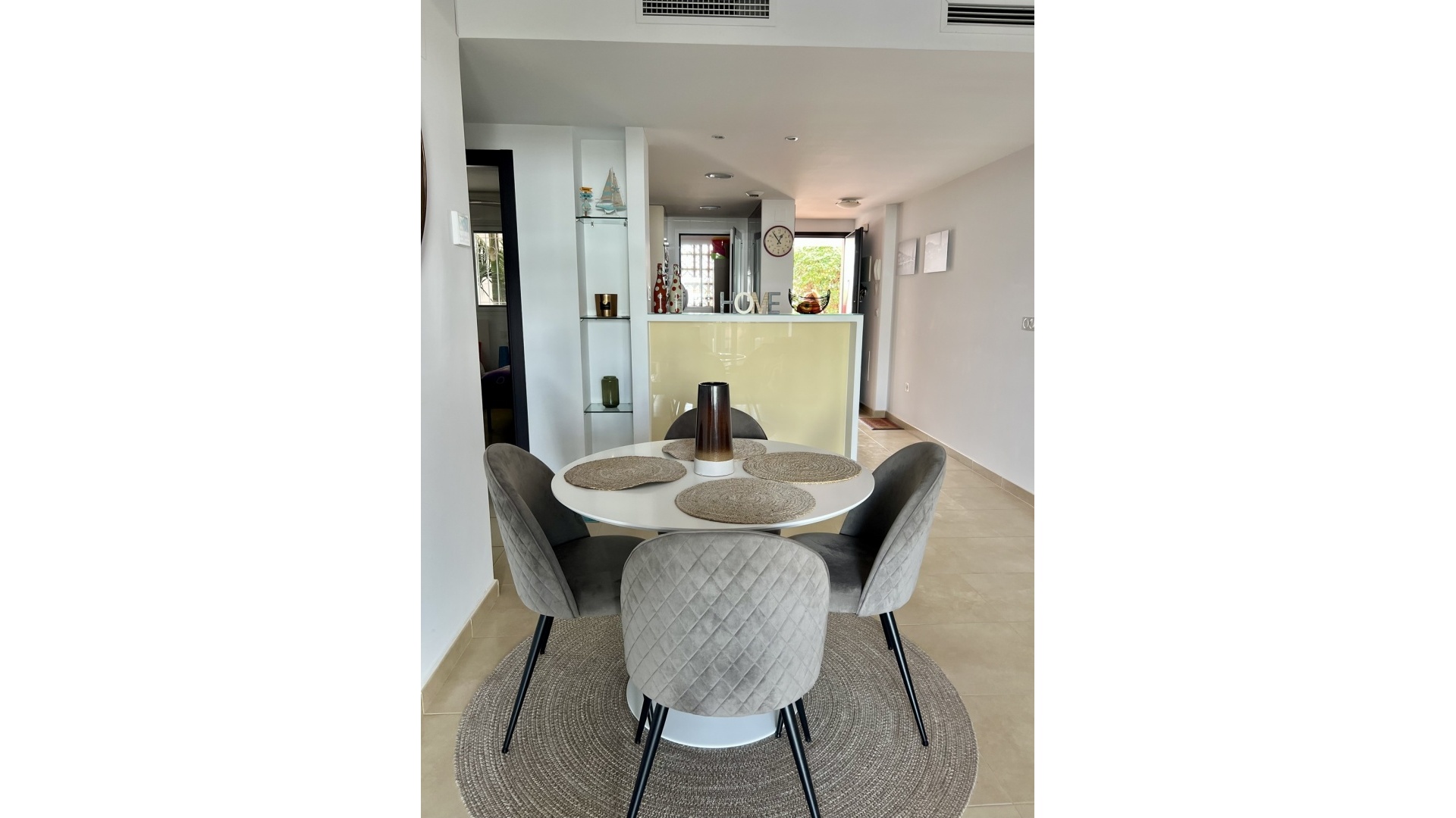 Resale - Apartment - Villamartin - La Fuente