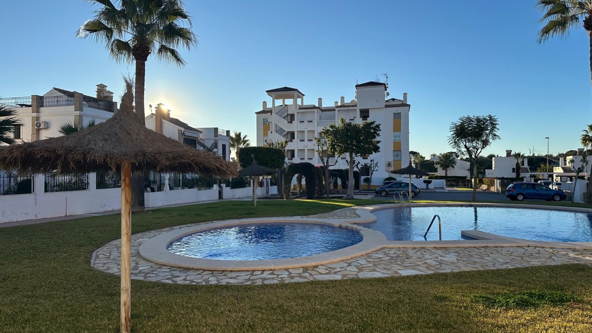 Resale - Apartment - Villamartin - La Fuente