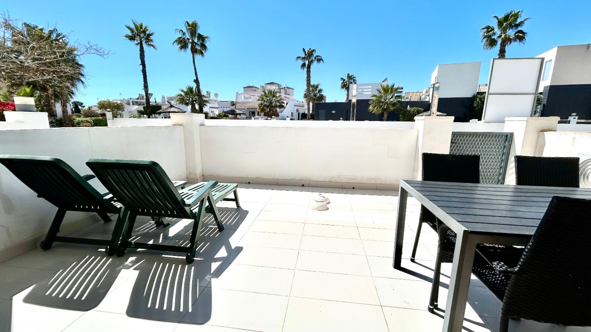 Resale - Apartment - Villamartin - La Fuente