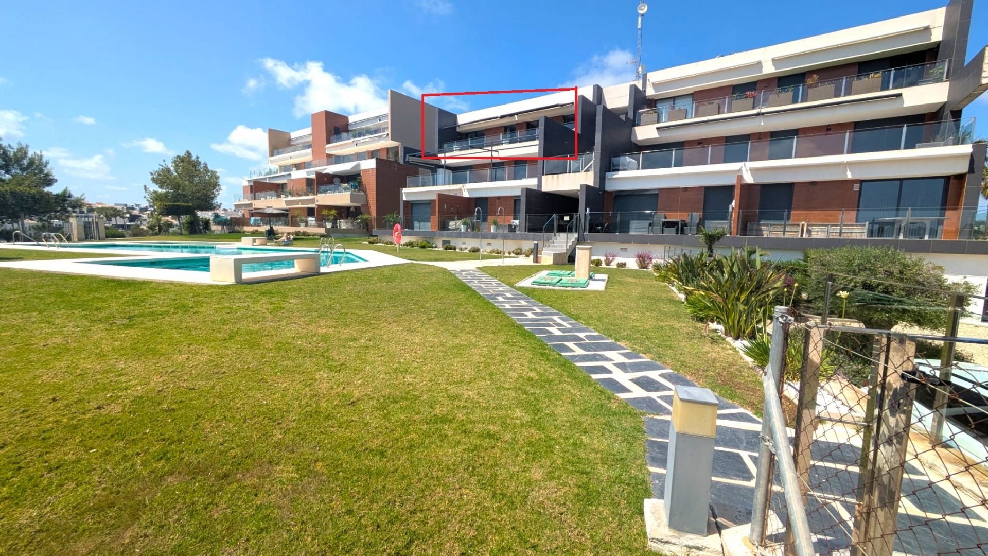Resale - Apartment - Villamartin - La Fuente