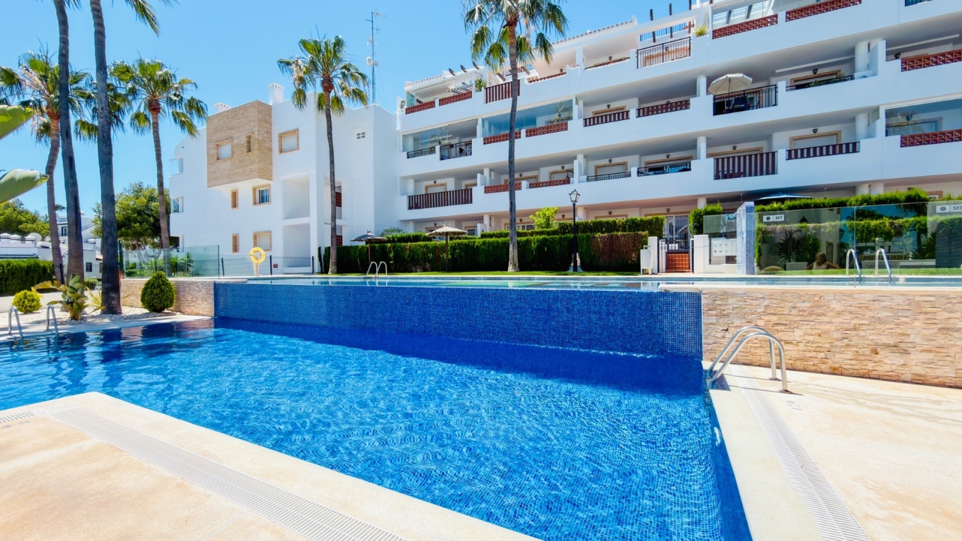 Resale - Apartment - Villamartin - La Fuente