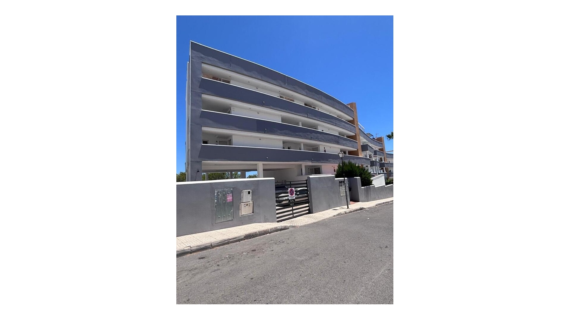 Resale - Apartment - Villamartin - La Fuente
