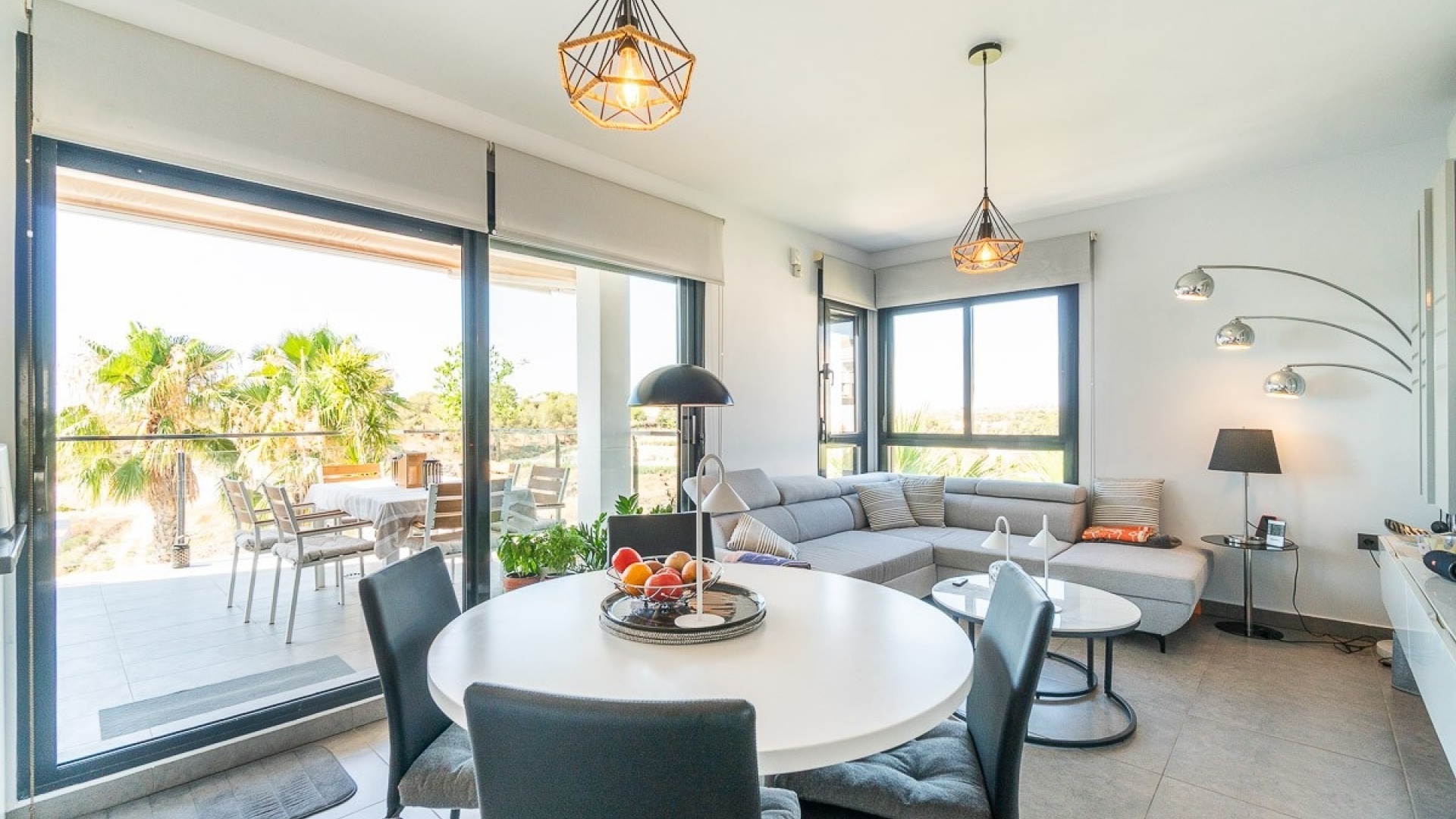 Resale - Apartment - Villamartin - La Fuente