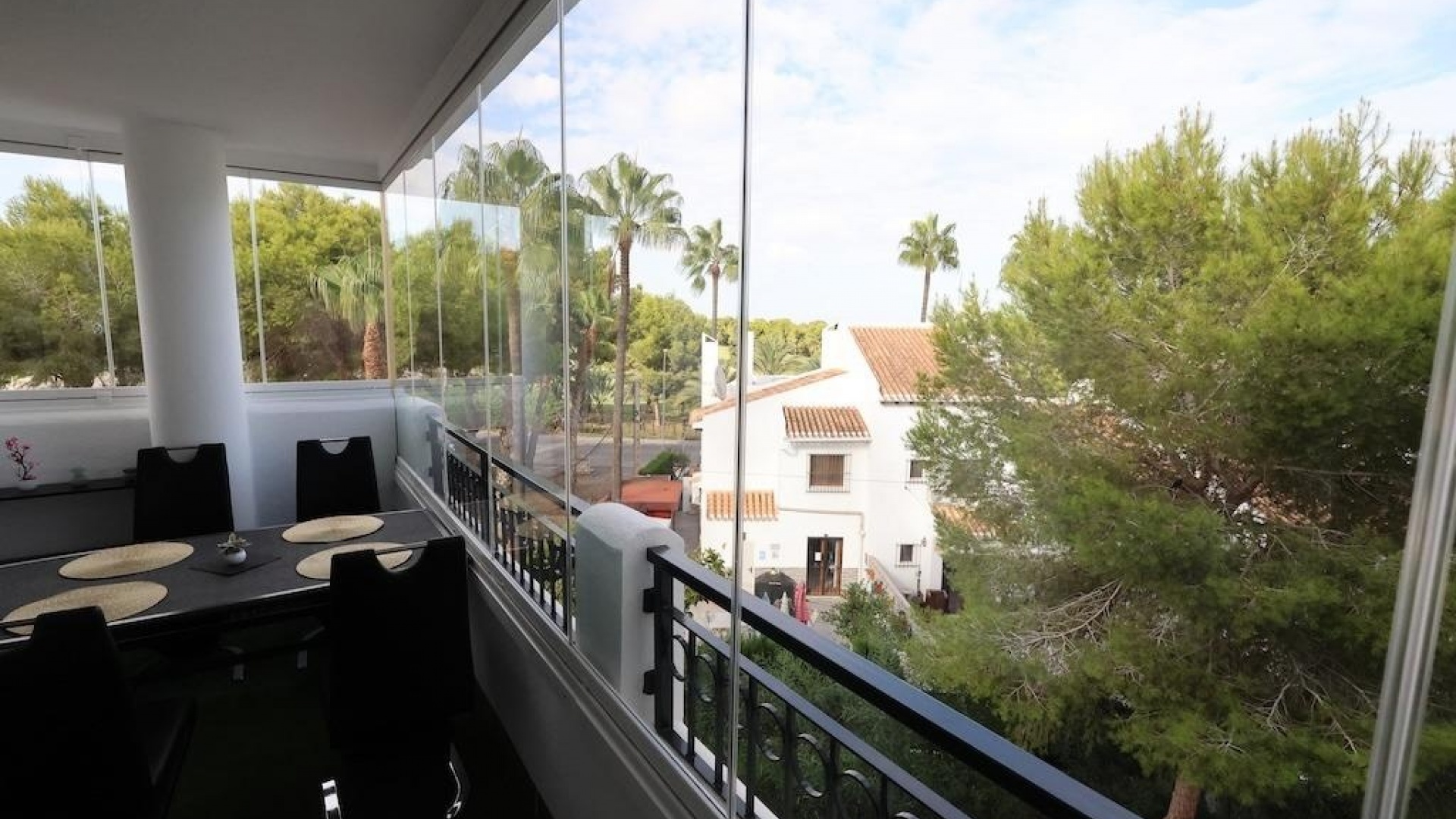 Resale - Apartment - Villamartin - La Fuente