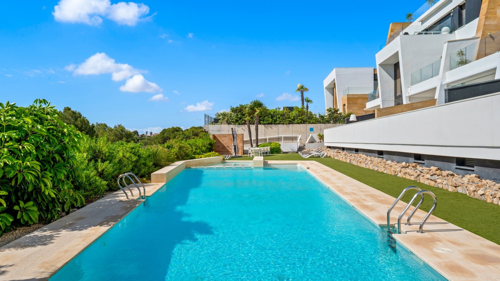 Resale - Apartment - Villamartin - La Fuente