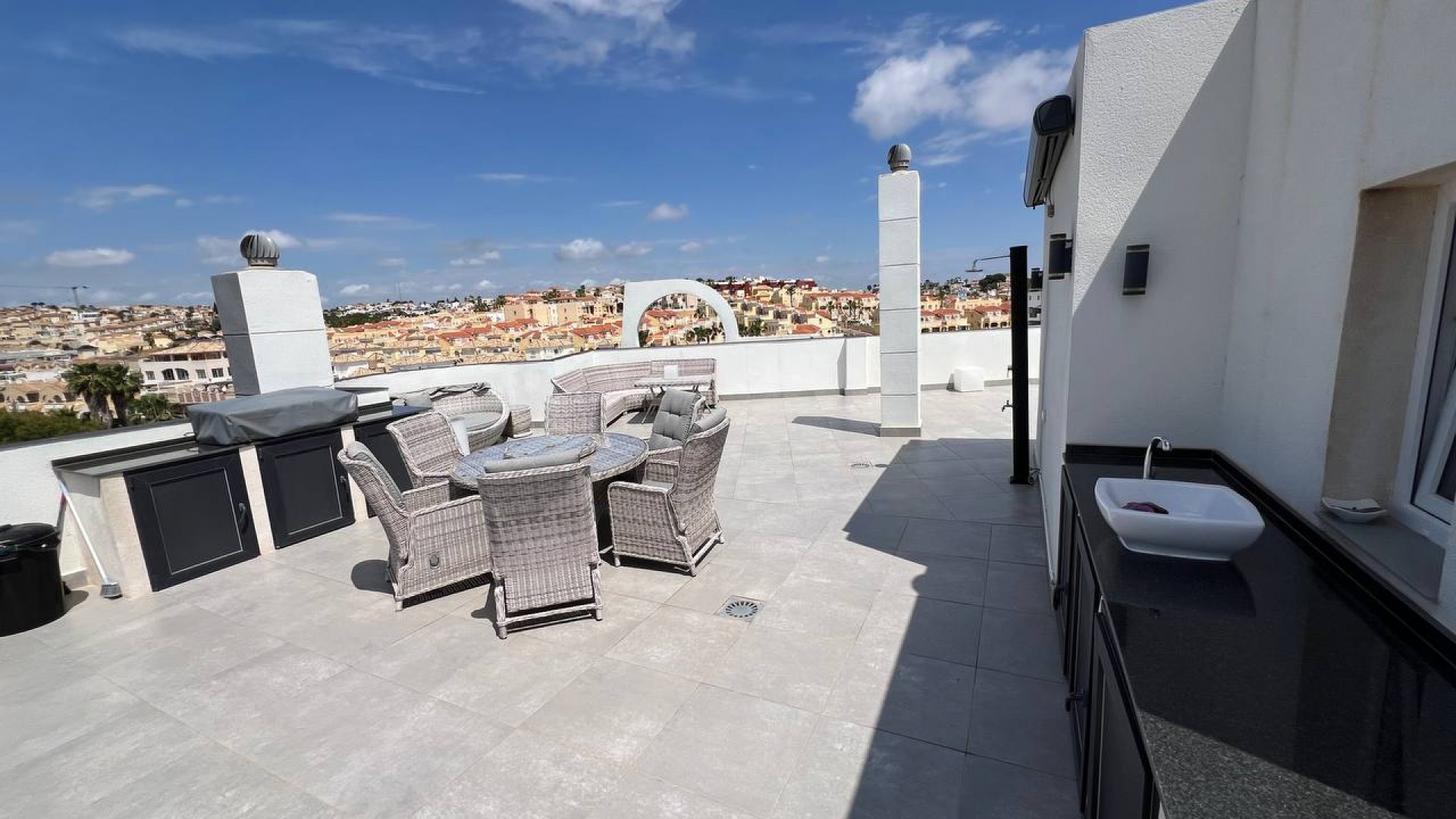 Resale - Apartment - Villamartin - las filipinas