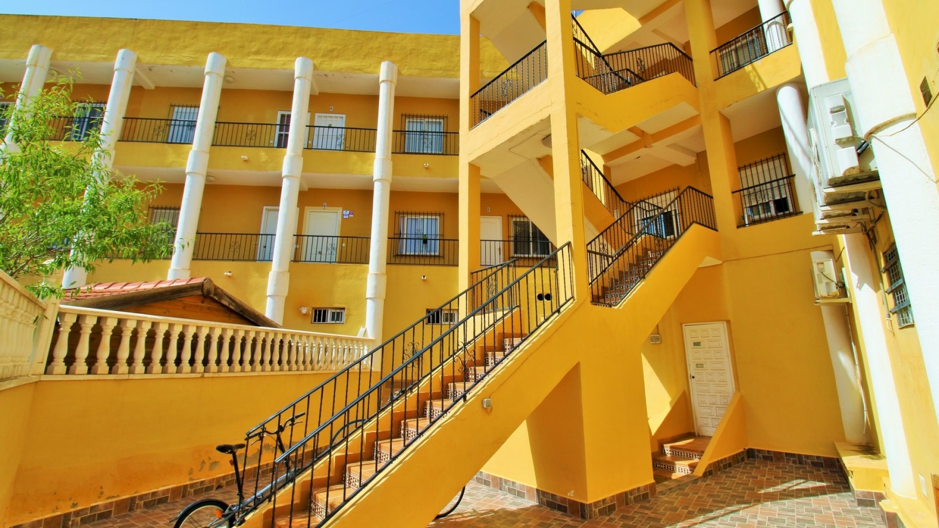 Resale - Apartment - Villamartin - las filipinas