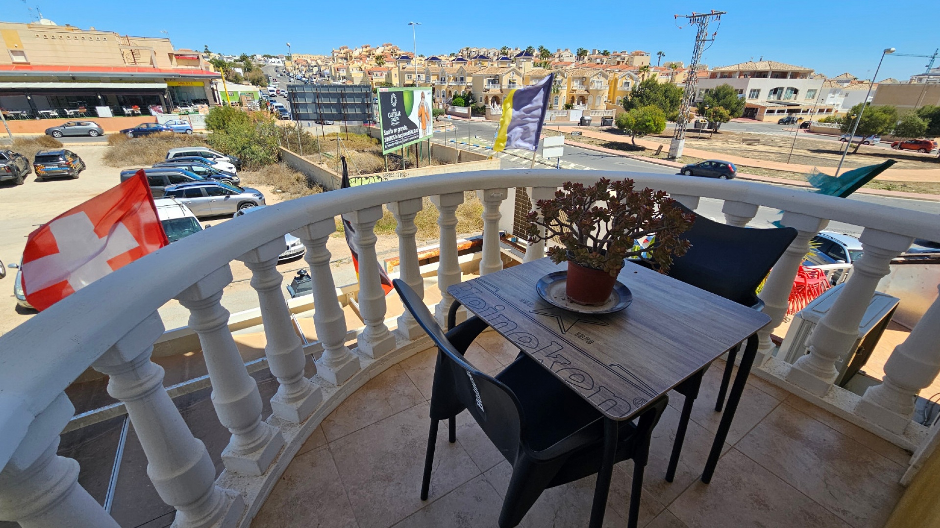 Resale - Apartment - Villamartin - las filipinas