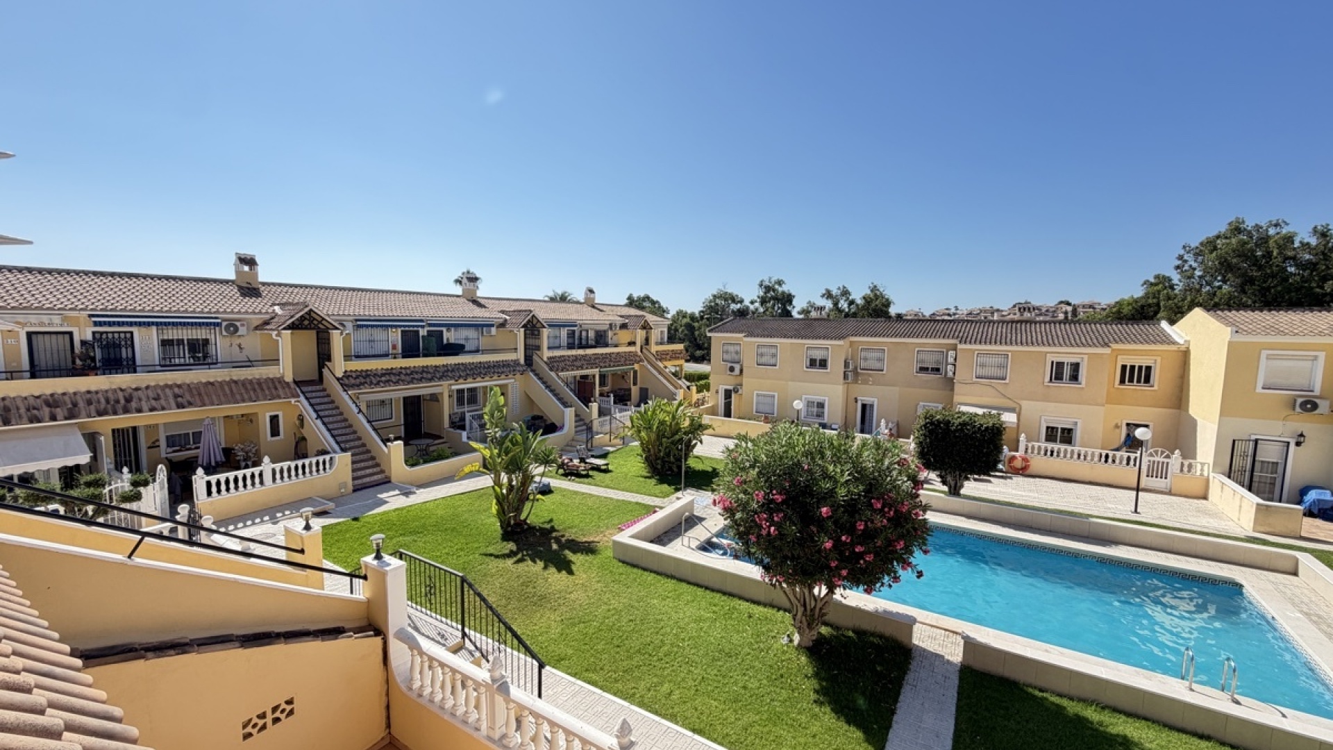 Resale - Apartment - Villamartin - lomas del golf