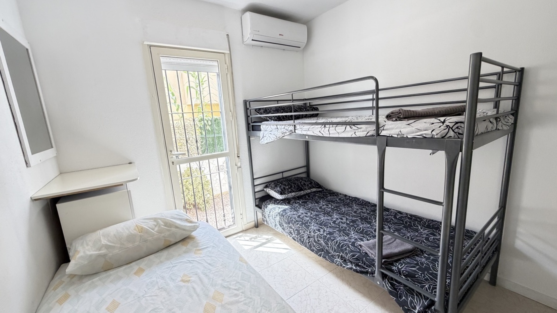 Resale - Apartment - Villamartin - lomas del golf