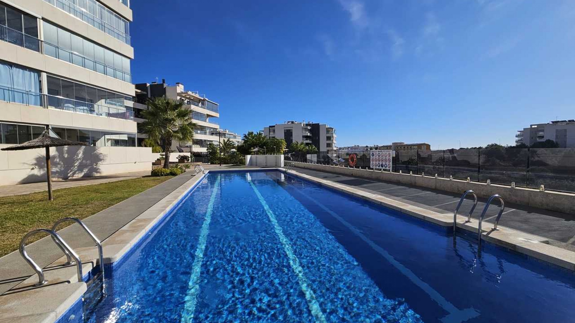 Resale - Apartment - Villamartin - Los Dolses