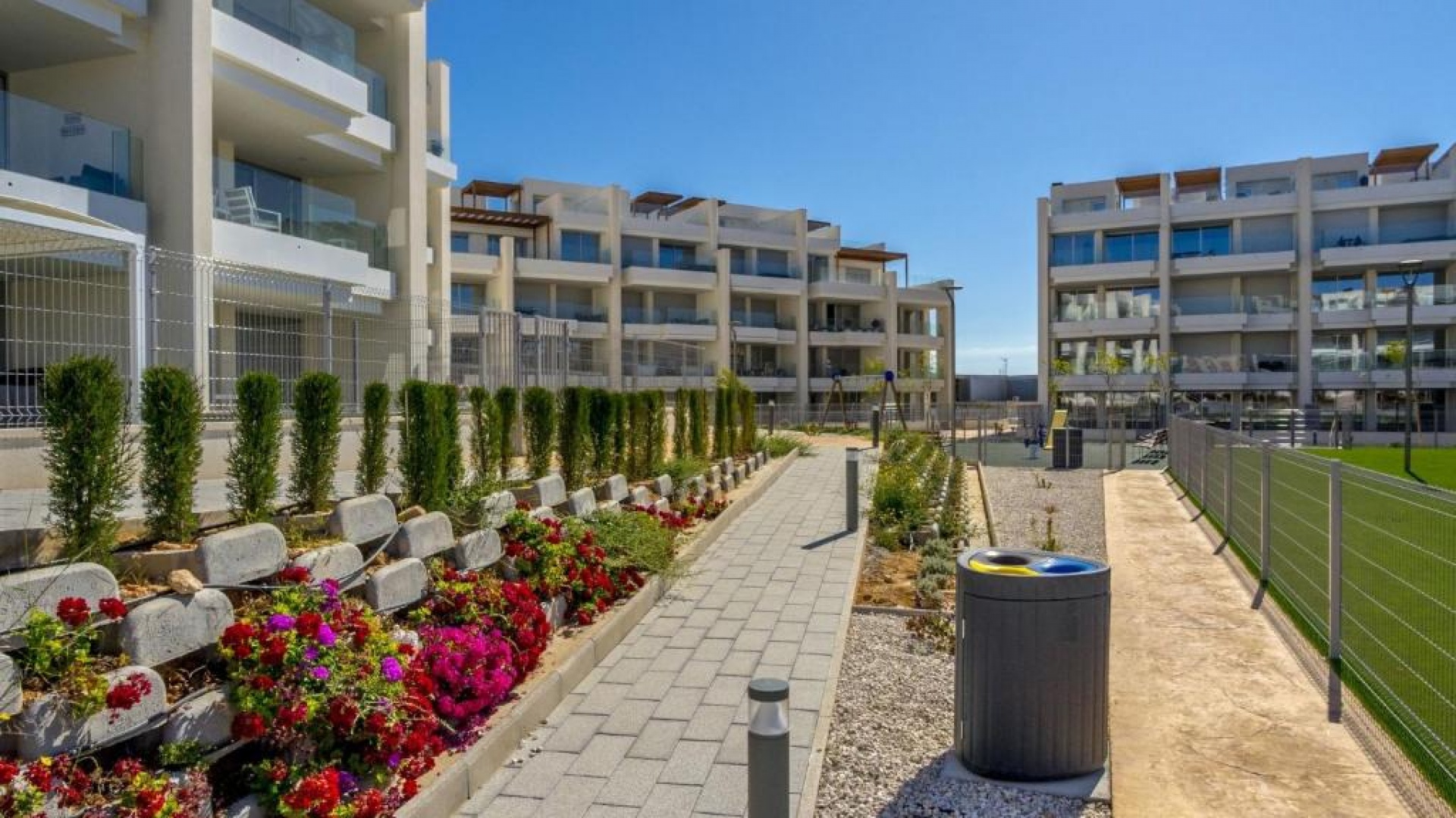 Resale - Apartment - Villamartin - Los Dolses