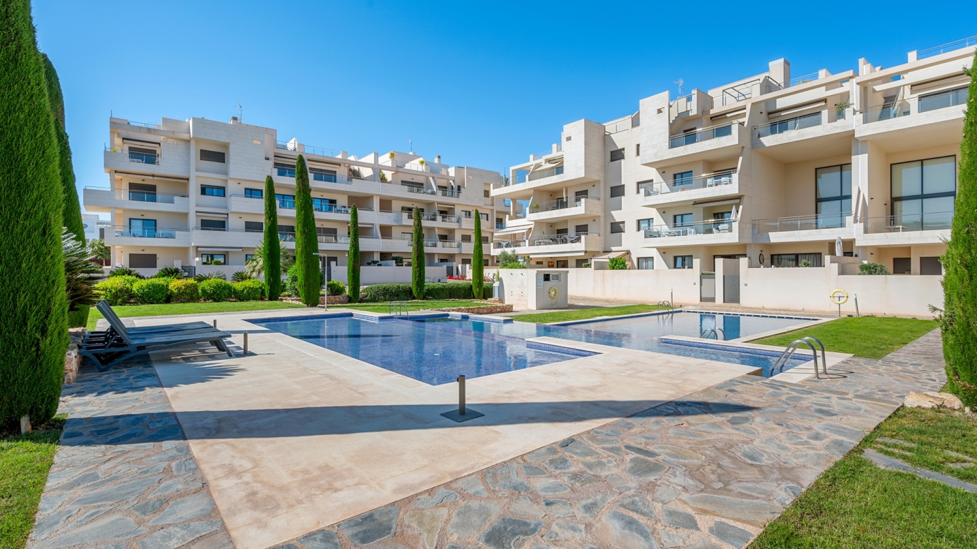 Resale - Apartment - Villamartin - Los Dolses