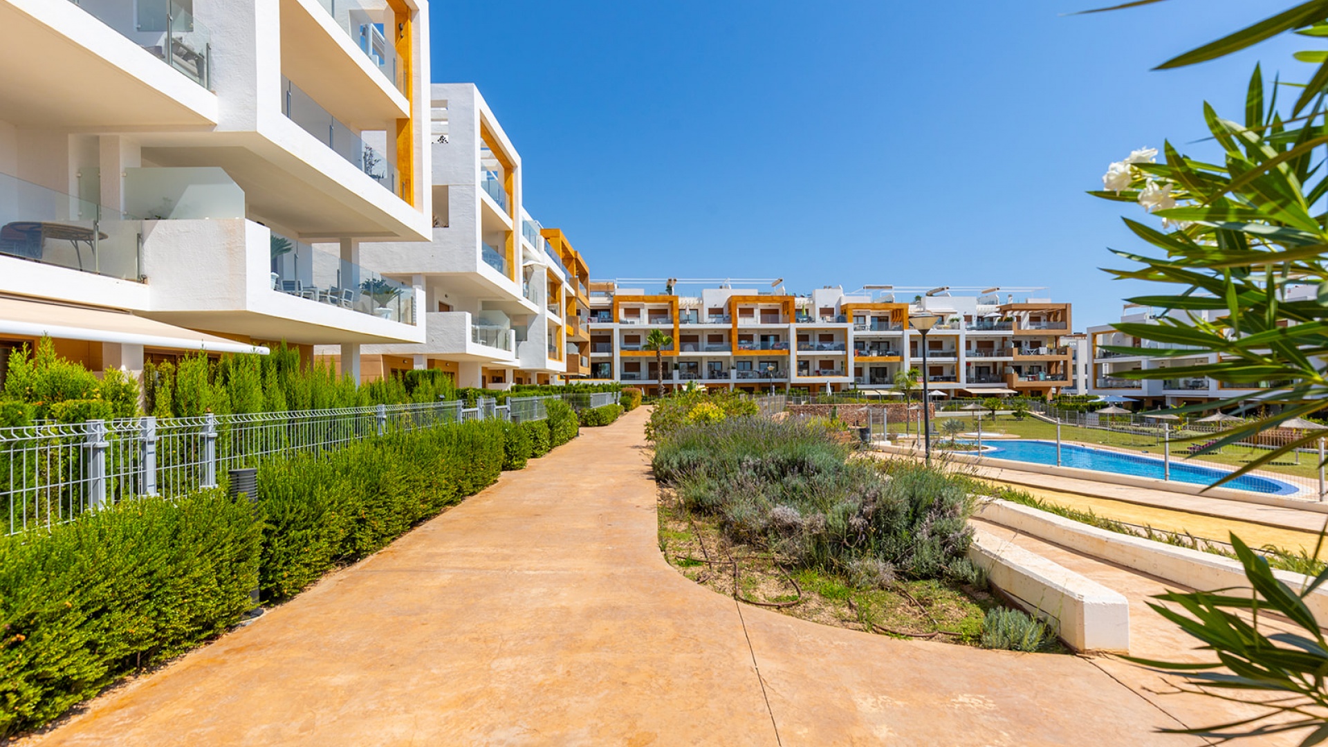 Resale - Apartment - Villamartin - Los Dolses