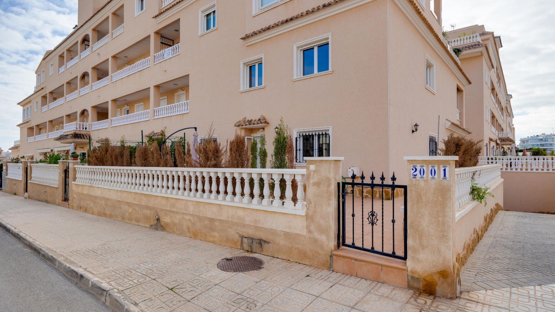Resale - Apartment - Villamartin - Los Dolses