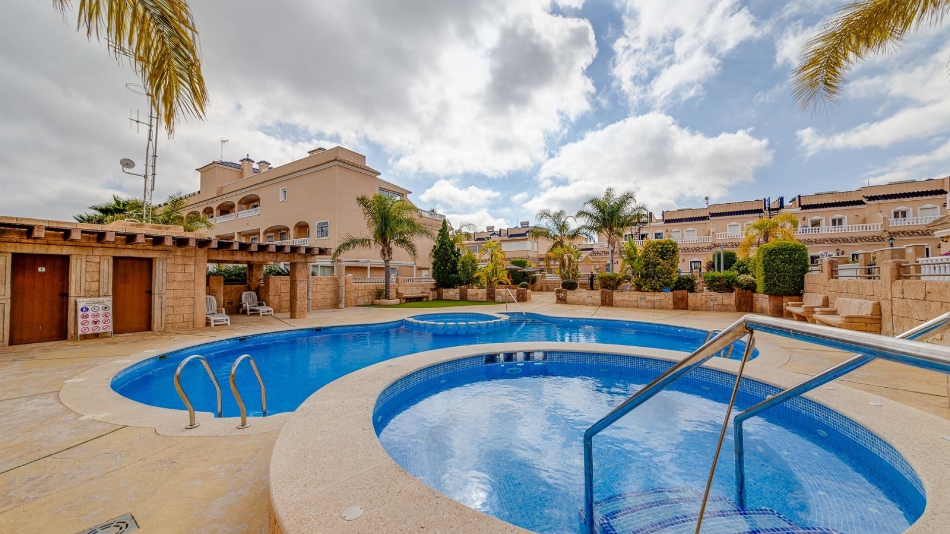 Resale - Apartment - Villamartin - Los Dolses