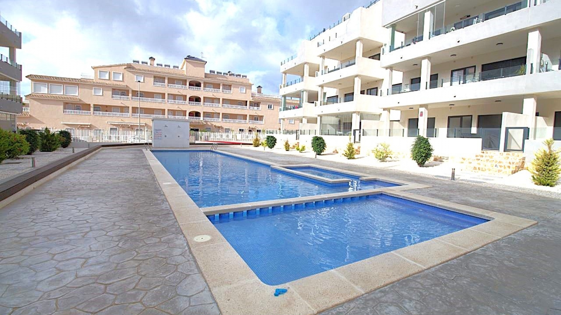 Resale - Apartment - Villamartin - Los Dolses