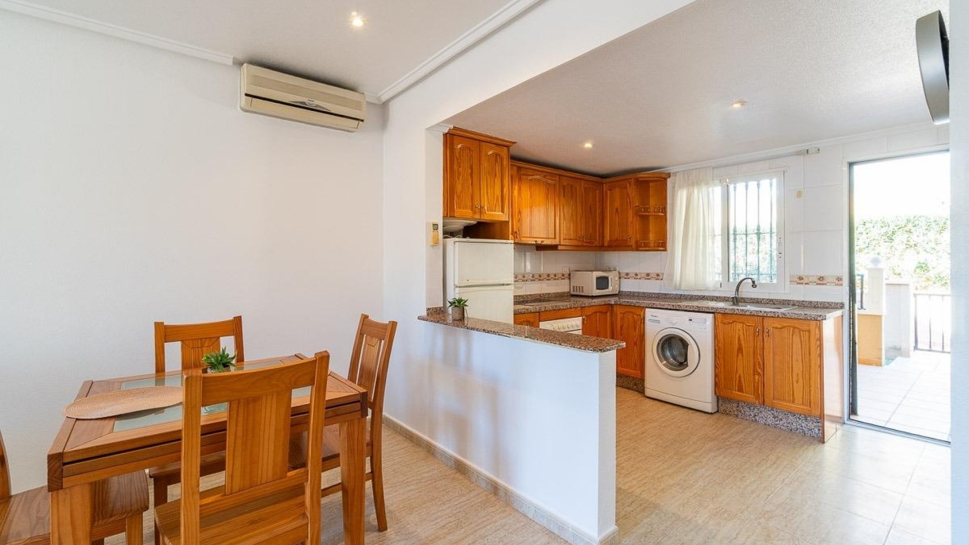 Resale - Apartment - Villamartin - PAU 26