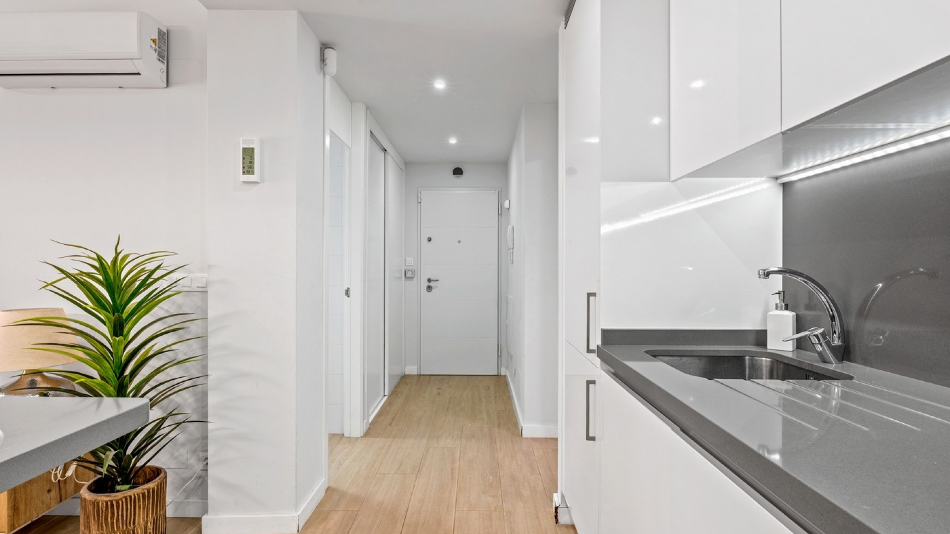 Resale - Apartment - Villamartin - Res. Palapa Golf