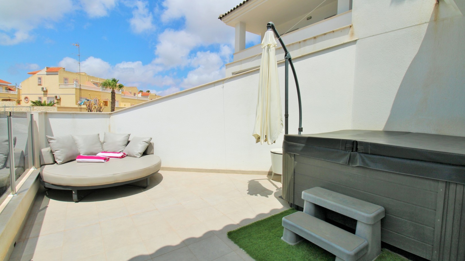 Resale - Apartment - Villamartin - Res. Sun Golf Beach