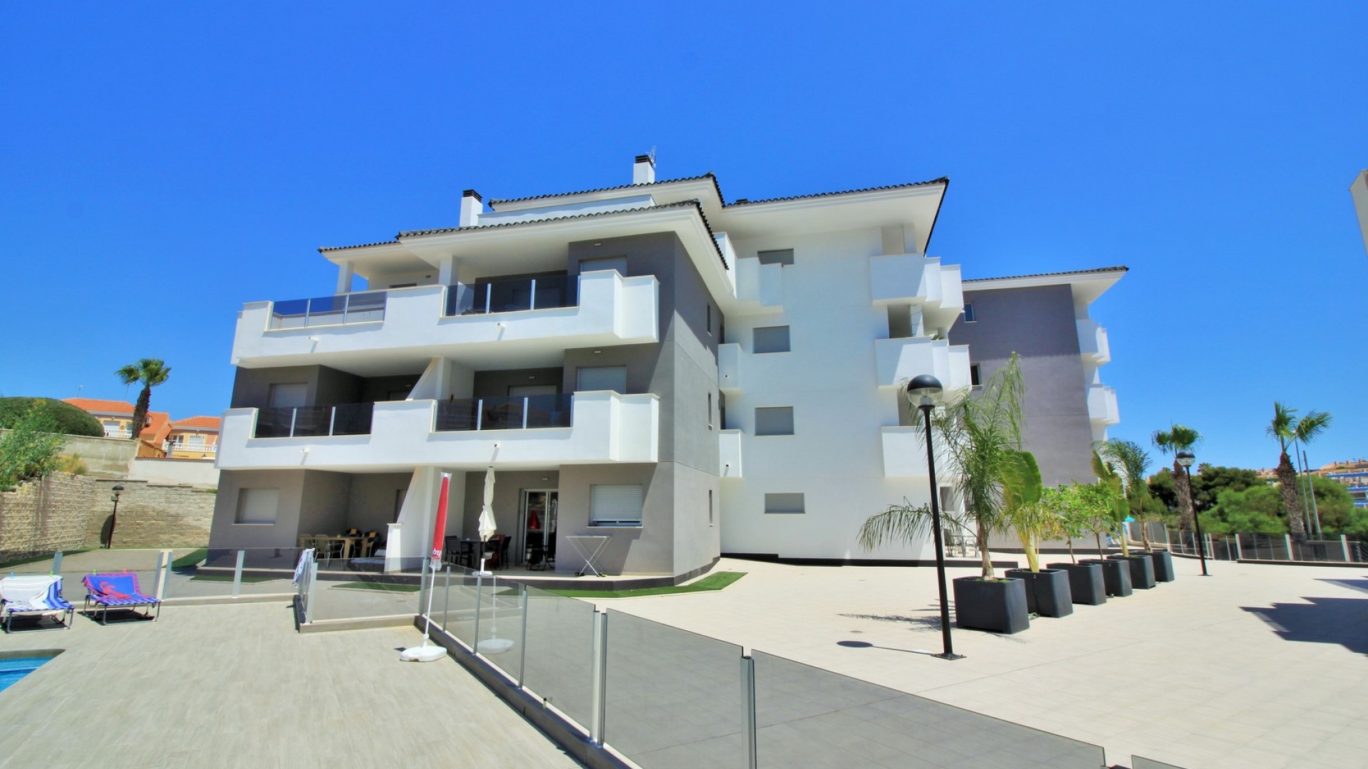 Resale - Apartment - Villamartin - Res. Sun Golf Beach