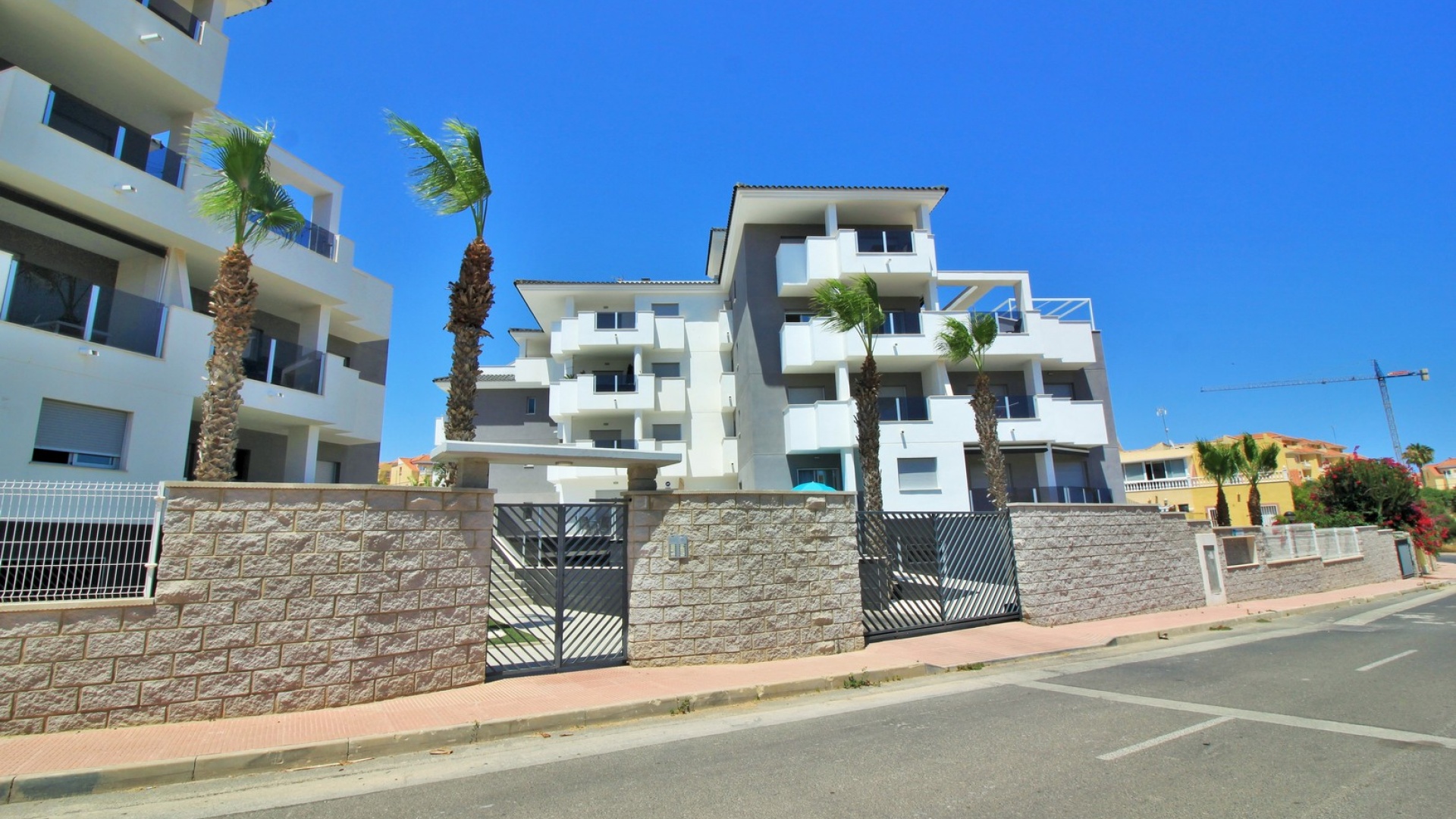 Resale - Apartment - Villamartin - Res. Sun Golf Beach