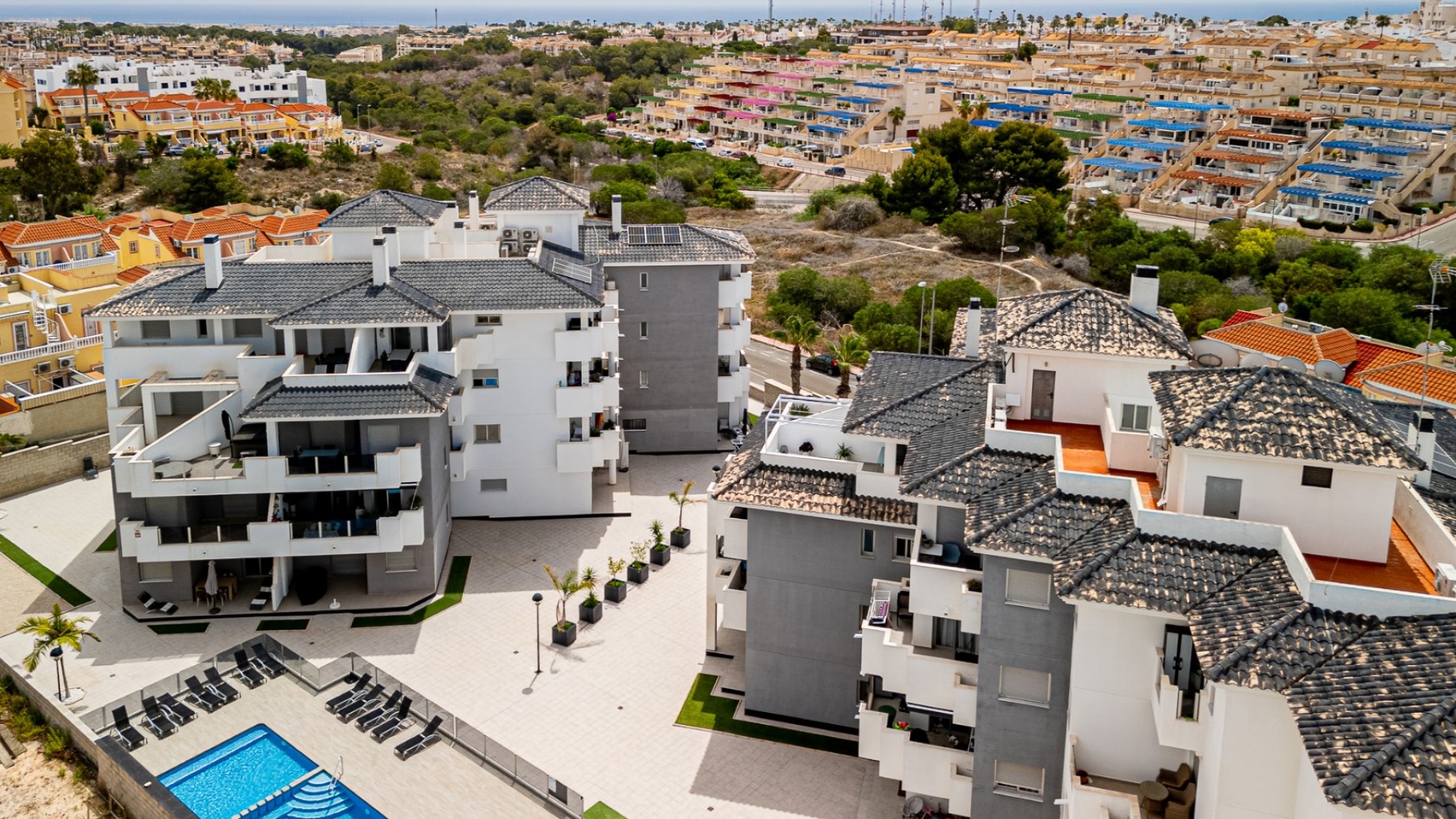Resale - Apartment - Villamartin - Res. Sun Golf Beach