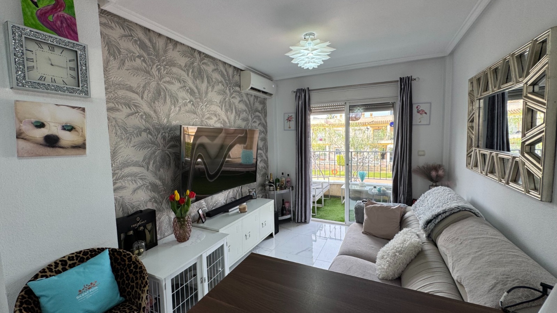 Resale - Apartment - Villamartin - st james hill