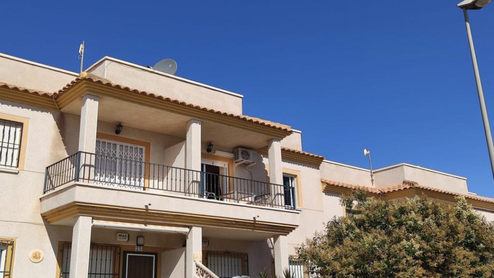 Resale - Apartment - Villamartin - st james park
